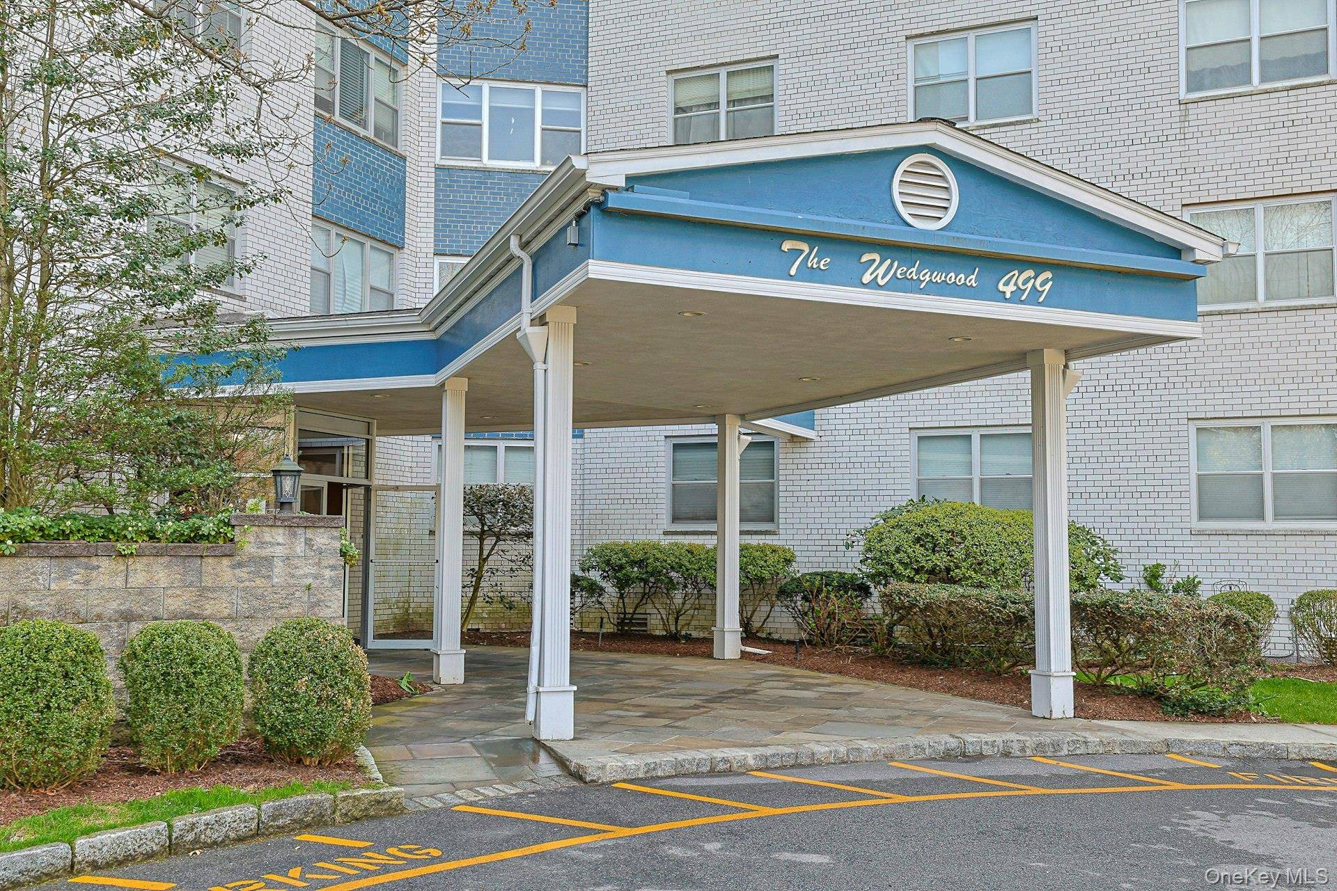 499 N Broadway #7i, White Plains, NY 10603