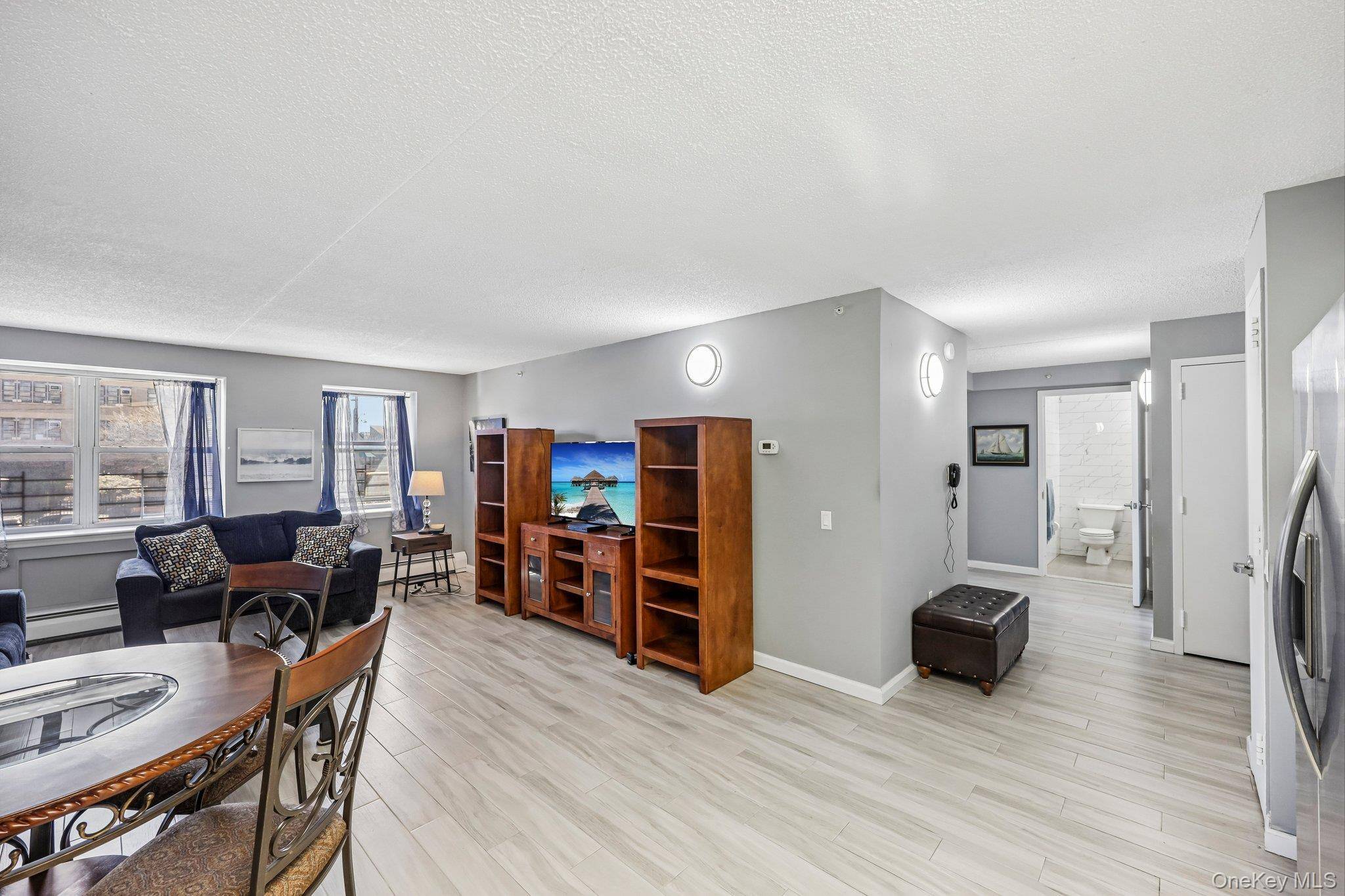 260 Beach 81st ST #2D, Rockaway Beach, NY 11693