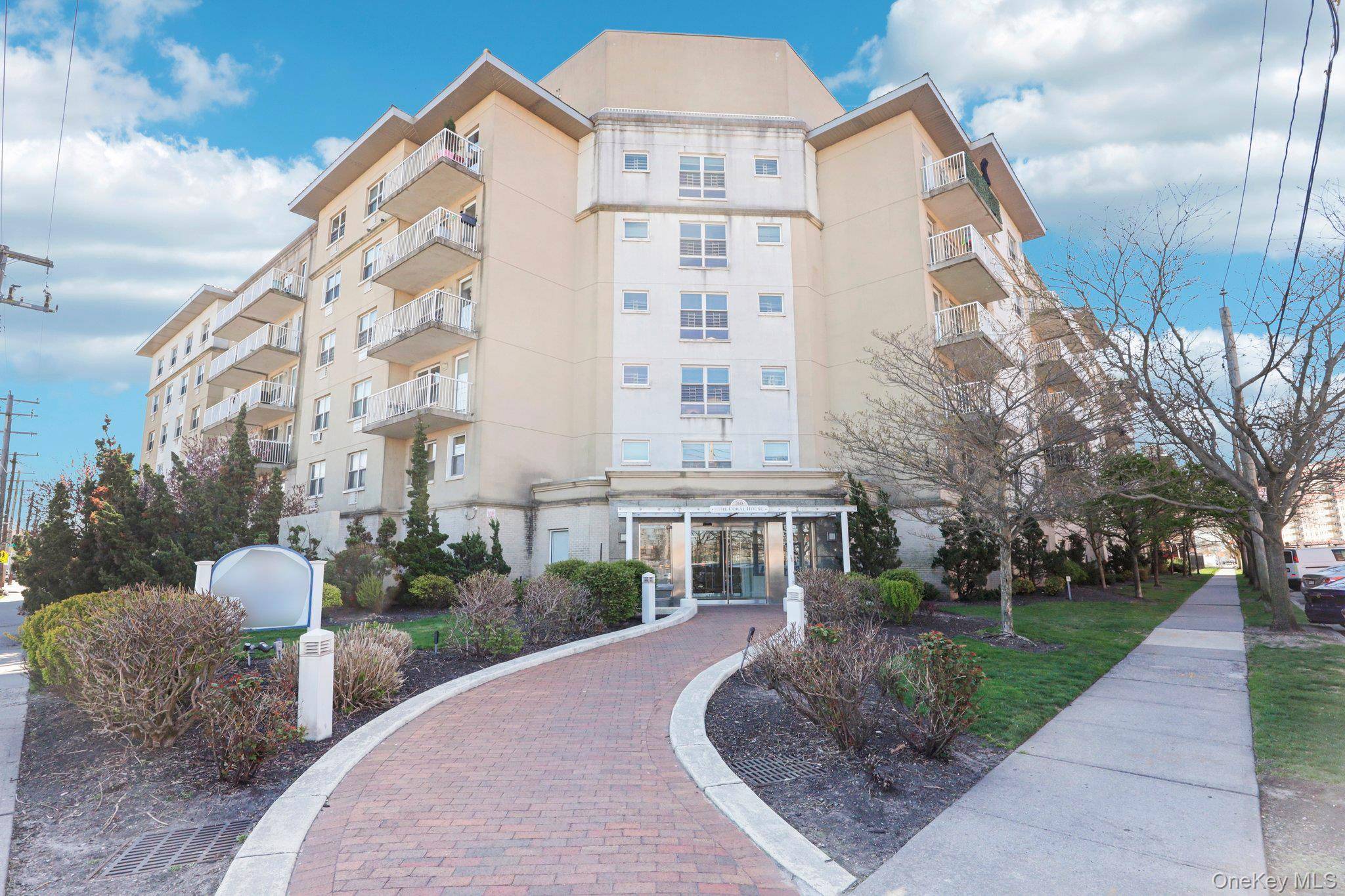 260 Beach 81st ST #2D, Rockaway Beach, NY 11693