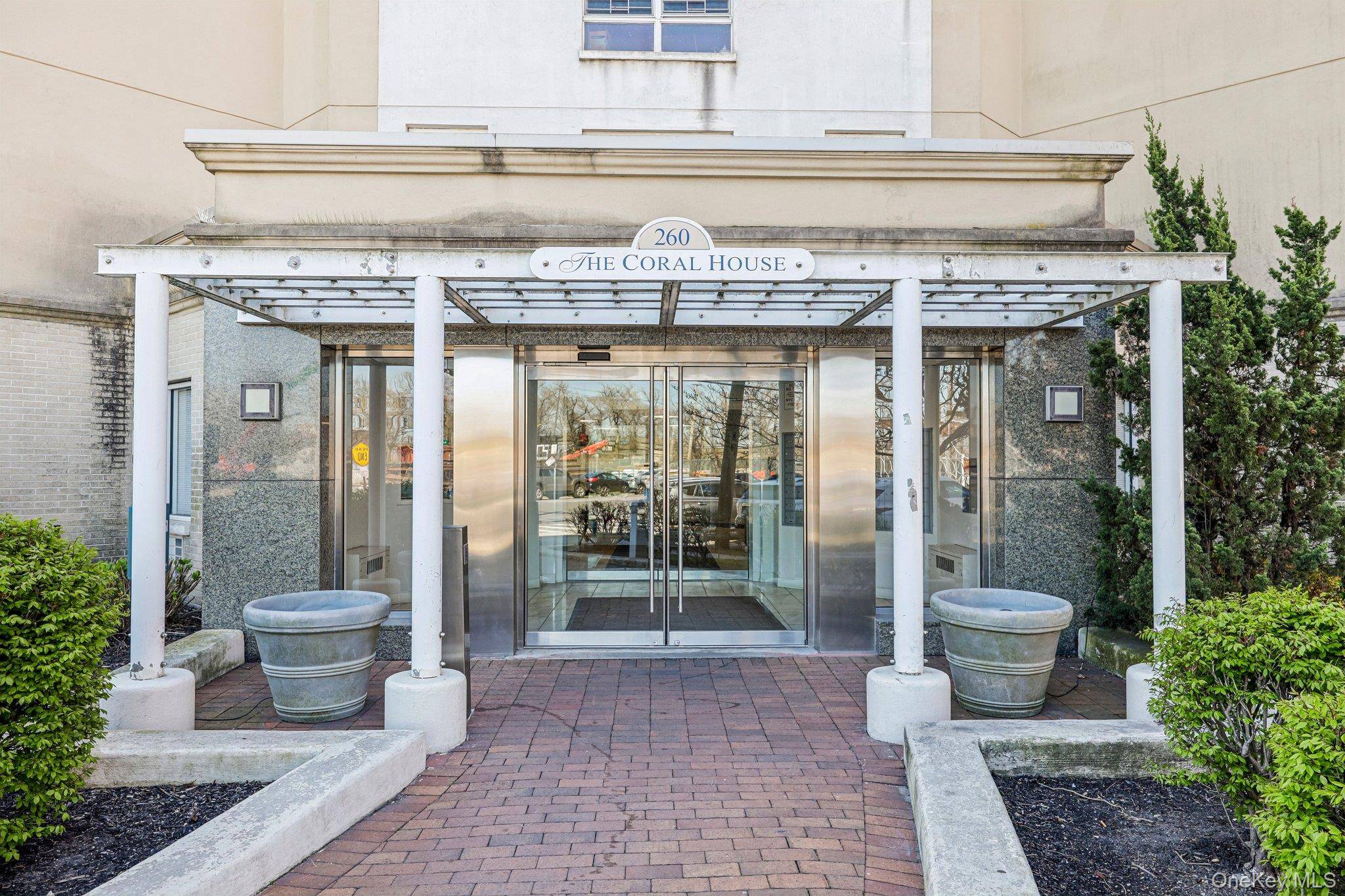 260 Beach 81st ST #2D, Rockaway Beach, NY 11693