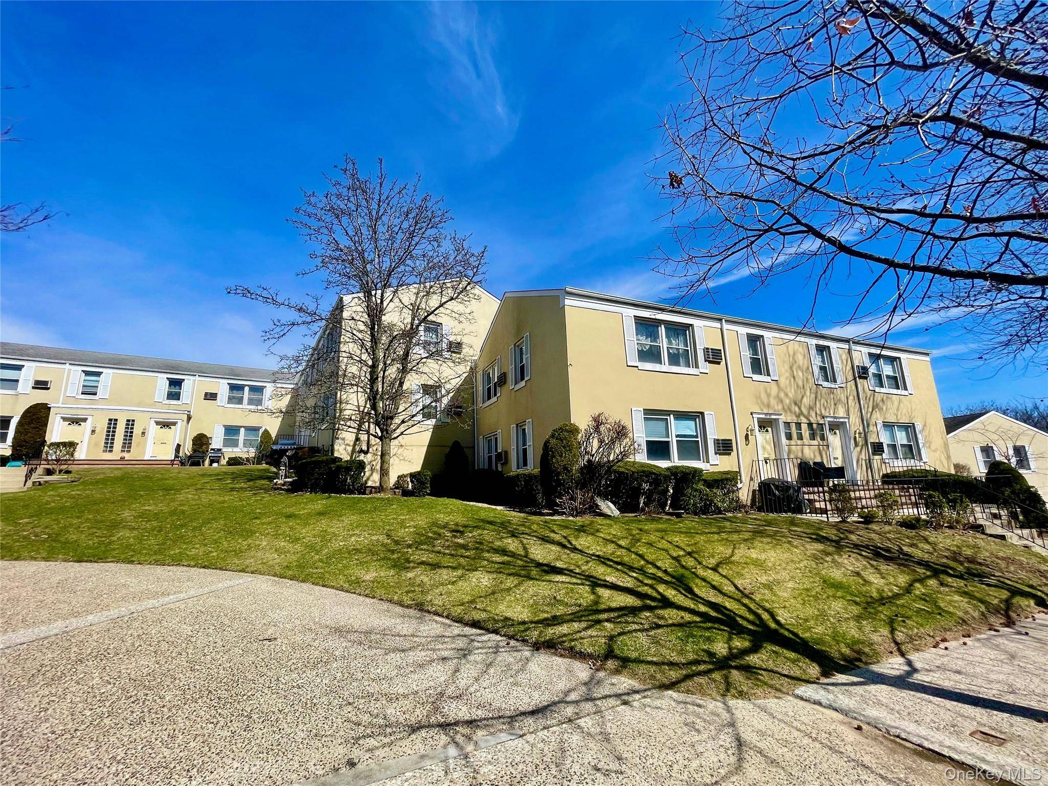 25143 71st AVE #119B, Bellerose, NY 11426