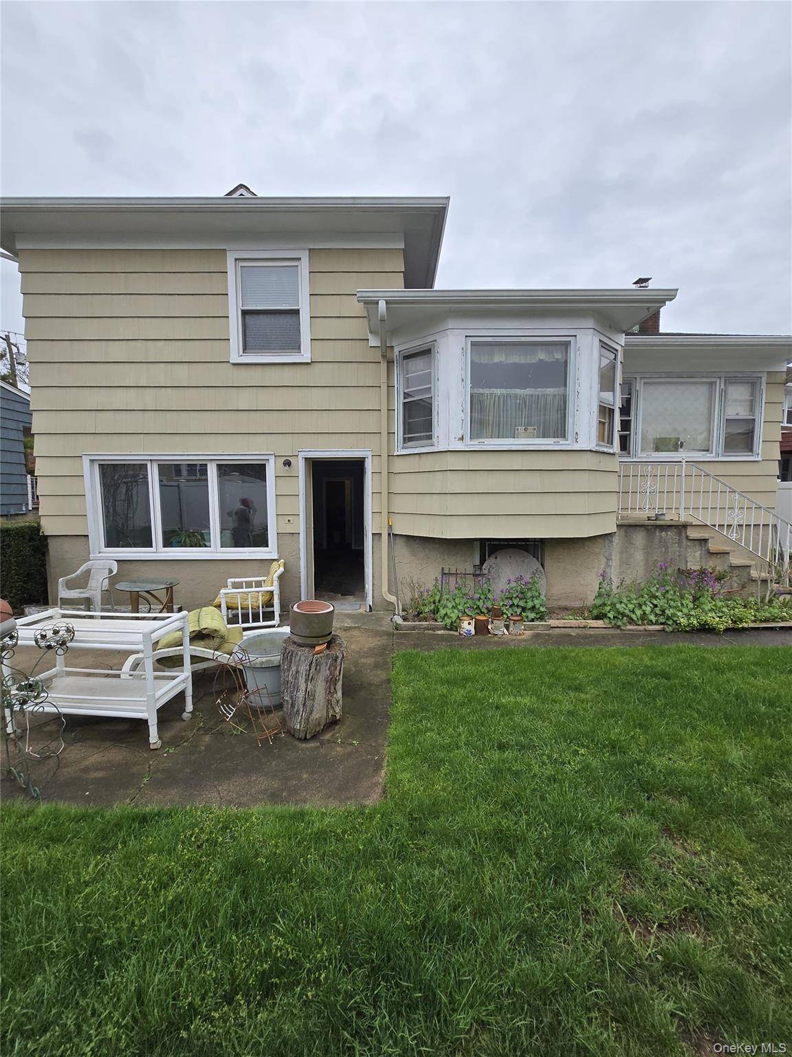 2544 Bayswater AVE, Far Rockaway, NY 11691