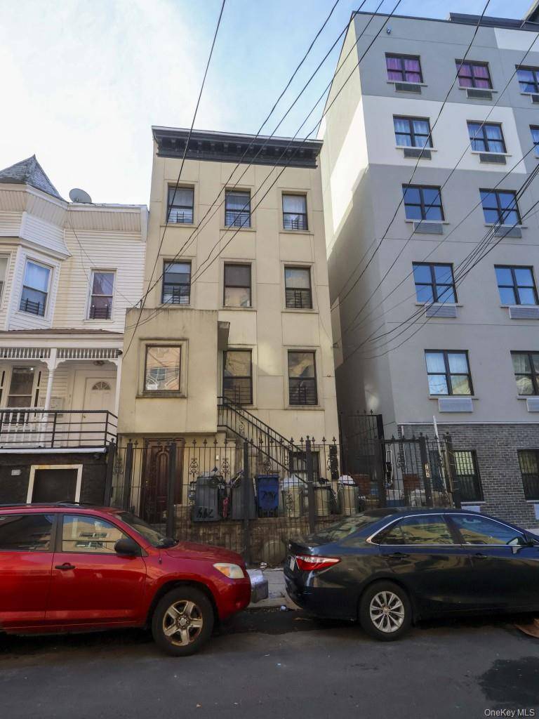 794 Fairmount PL, Bronx, NY 10460