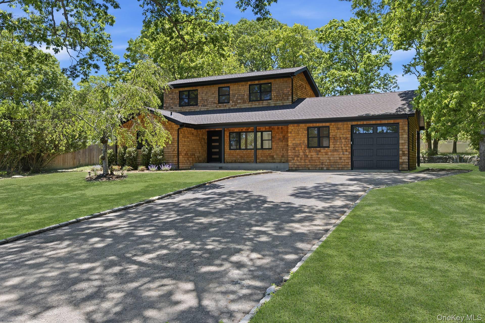 7 Mortimer ST, Westhampton Beach, NY 11978