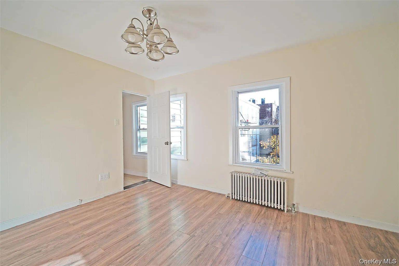 192-23 116th RD, Saint Albans, NY 11412