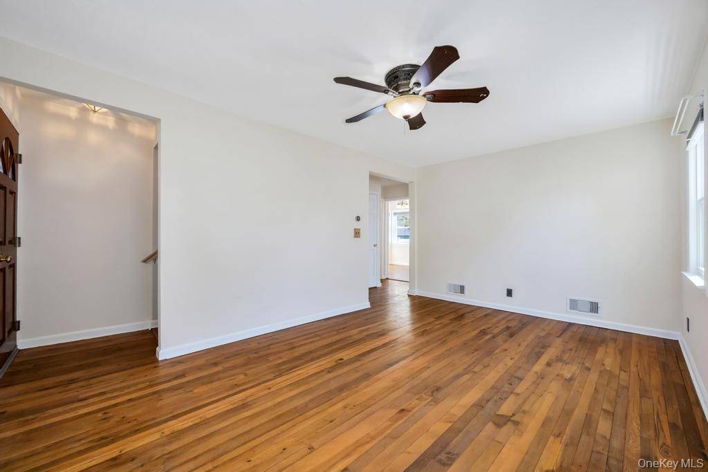 126 New York AVE, West Hempstead, NY 11552