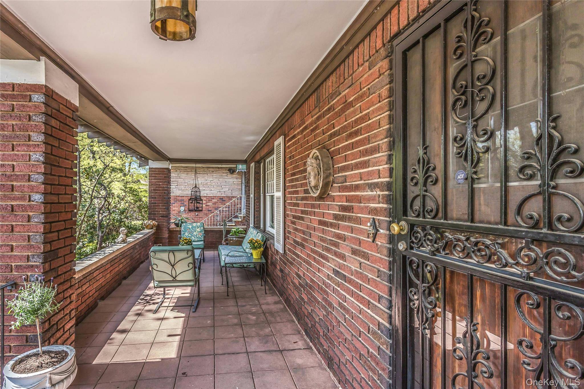 116 82nd RD, Kew Gardens, NY 11415