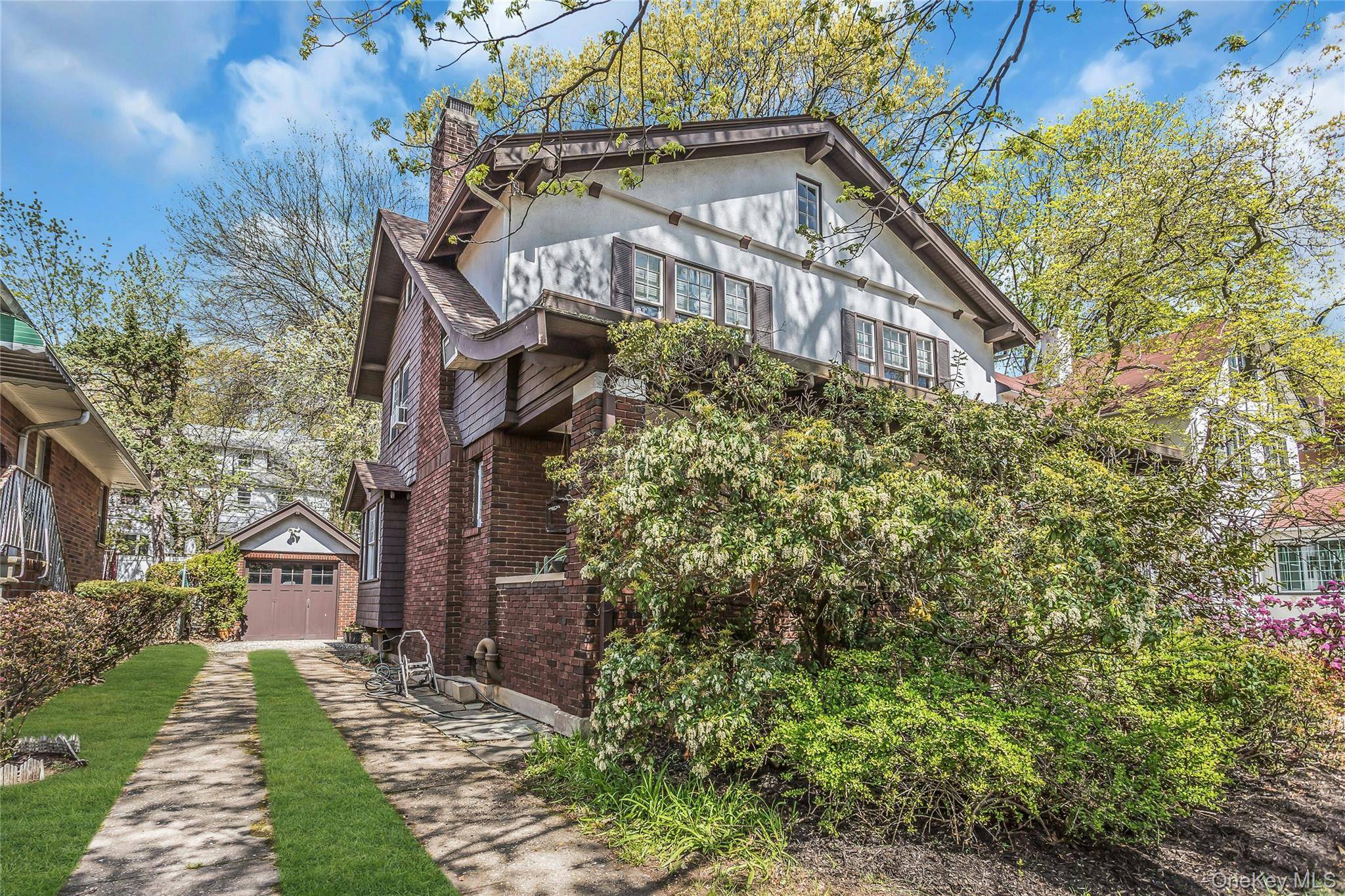 116 82nd RD, Kew Gardens, NY 11415