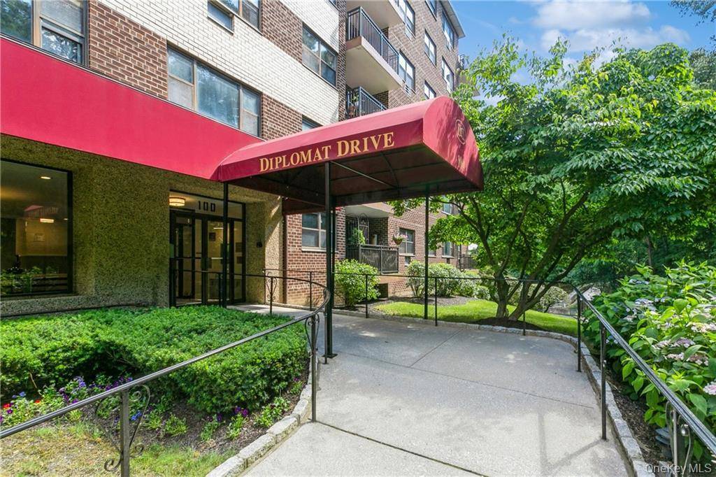 100 Diplomat DR #7J, Mount Kisco, NY 10549
