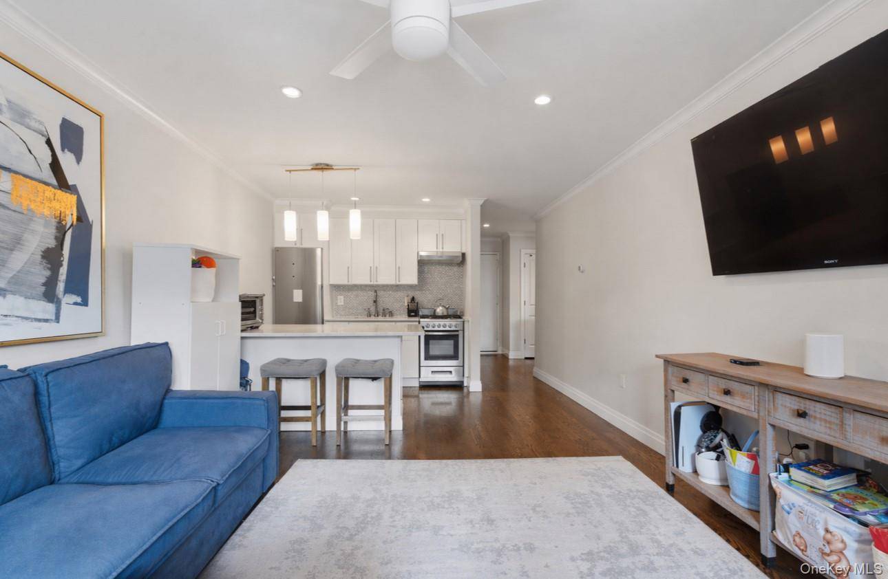 828 Pelhamdale AVE #3j, New Rochelle, NY 10801