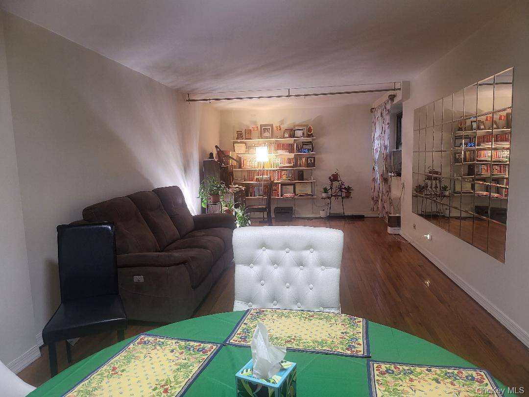 87-56 Francis Lewis BLVD #A47, Queens Village, NY 11427