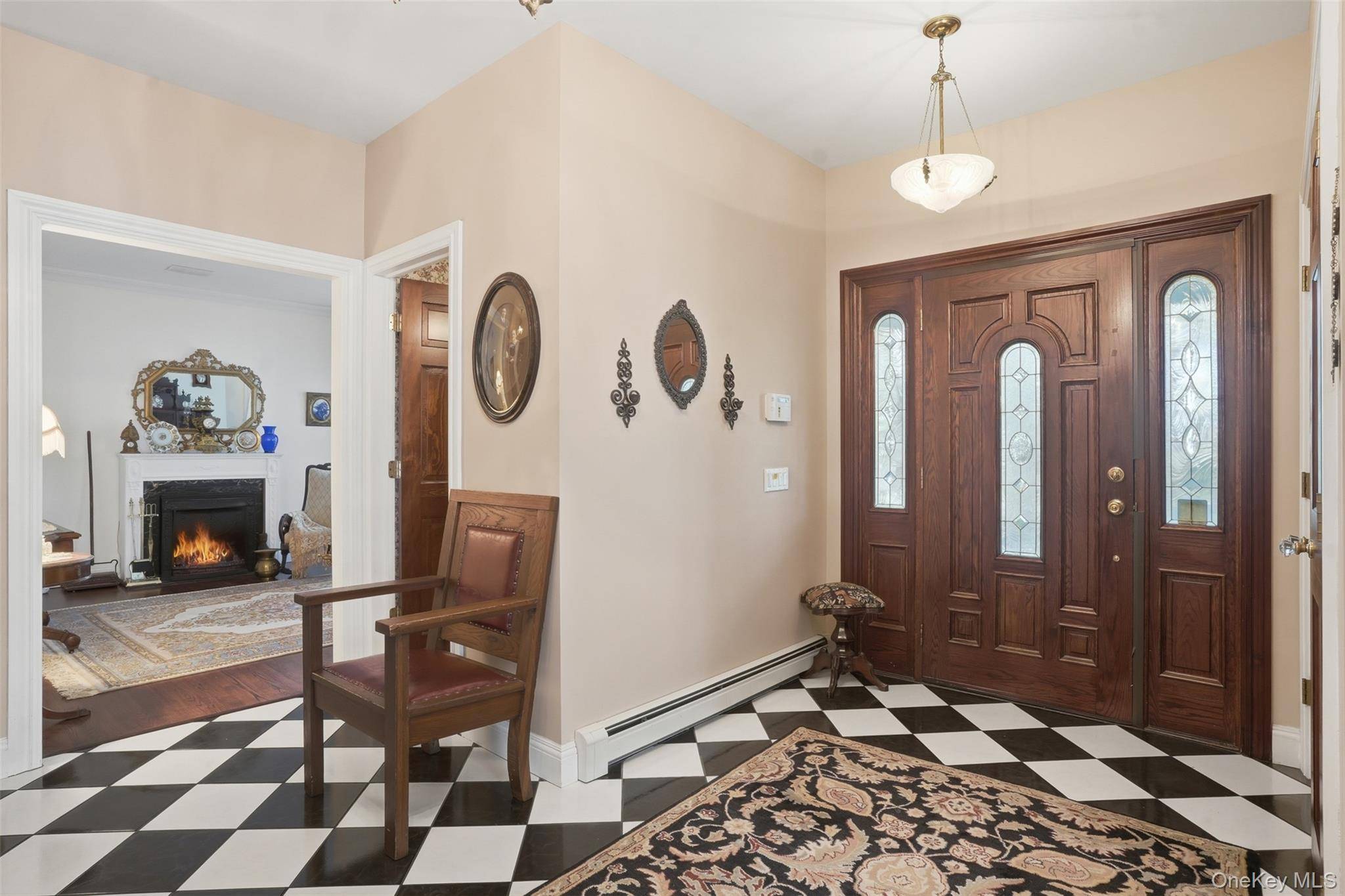 17 Skyview LN, Mahopac, NY 10541