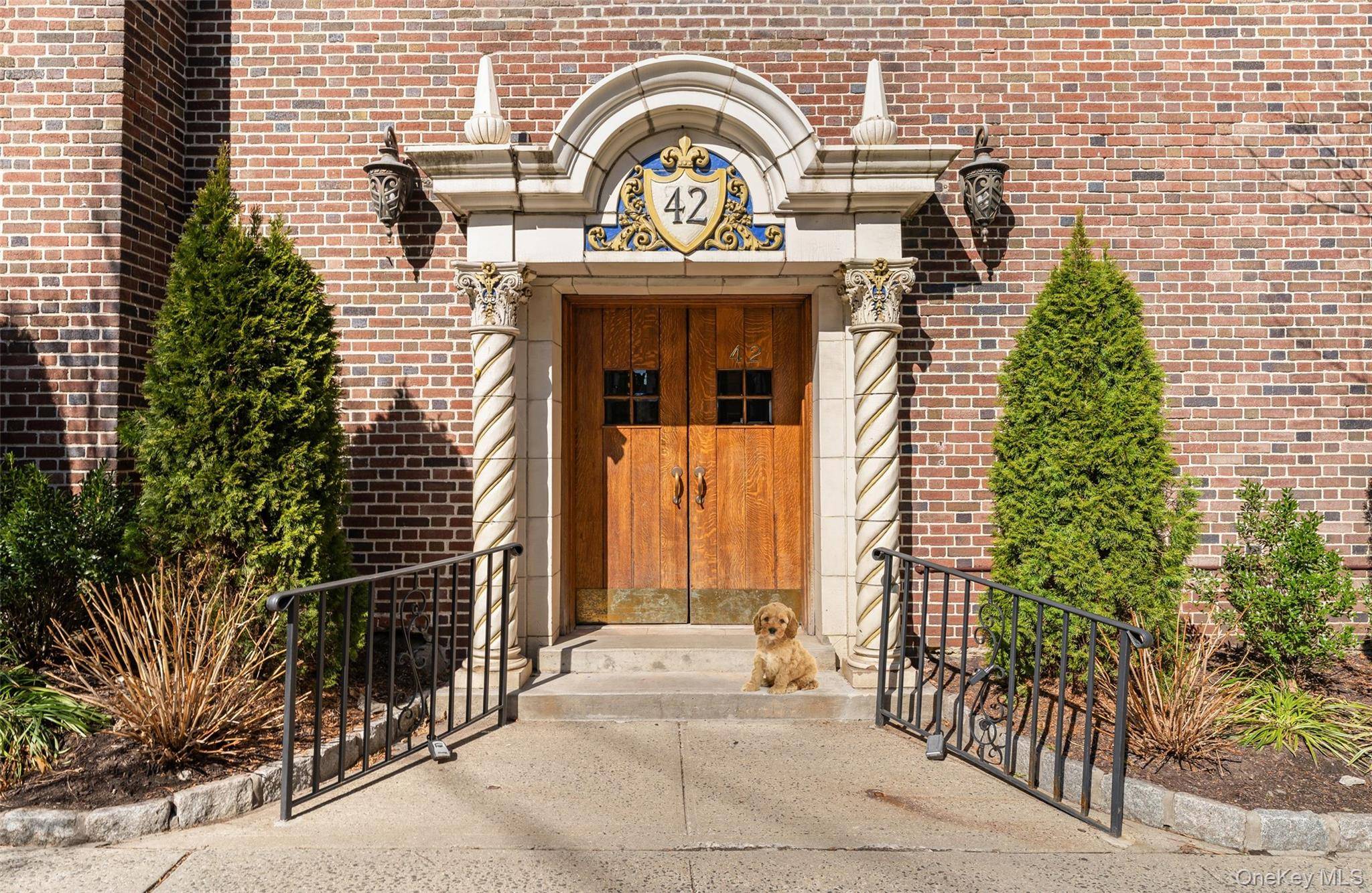 42 Pondfield #6D, Bronxville, NY 10708
