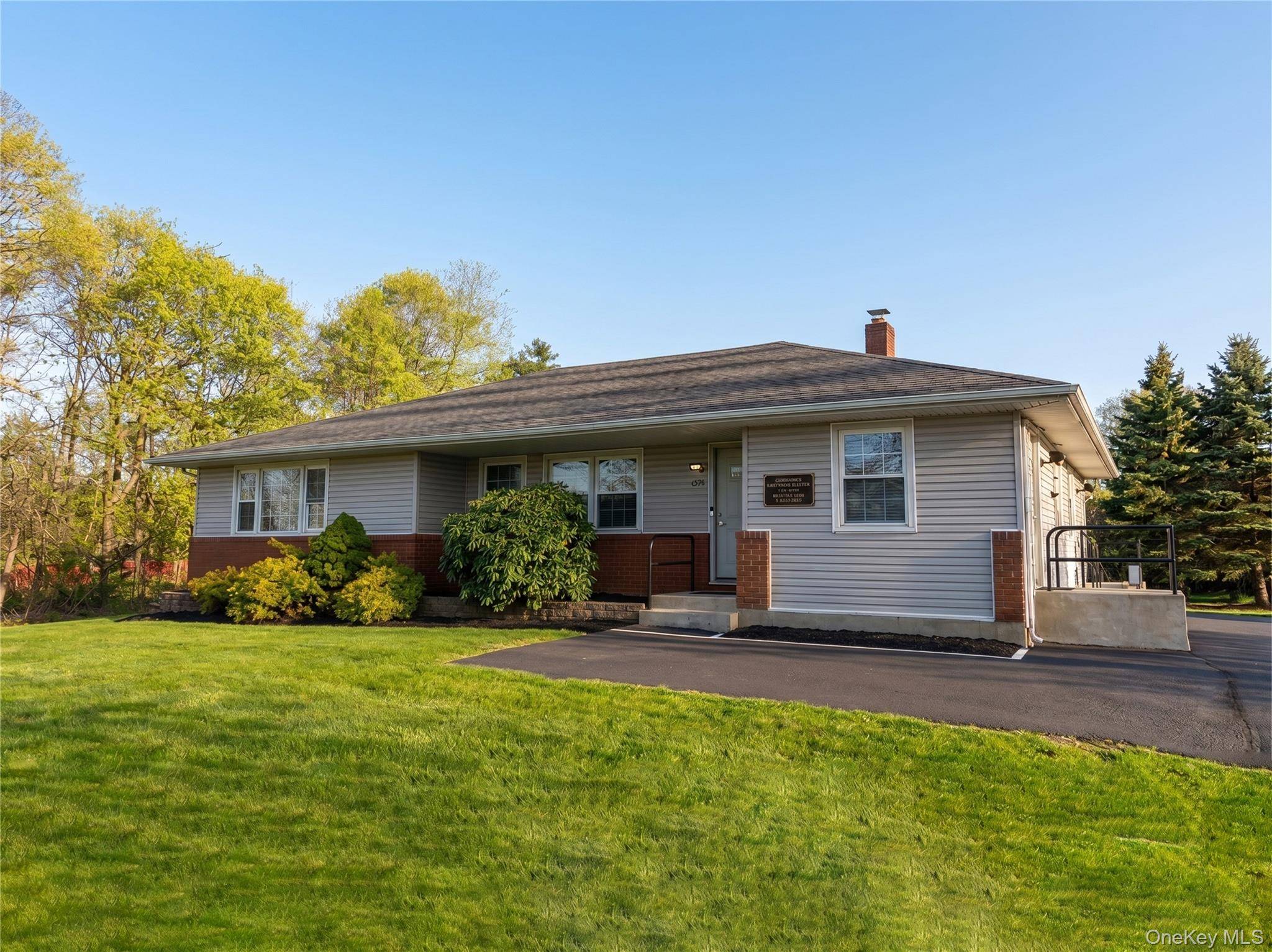 3250 Sunrise HWY, East Islip, NY 11730