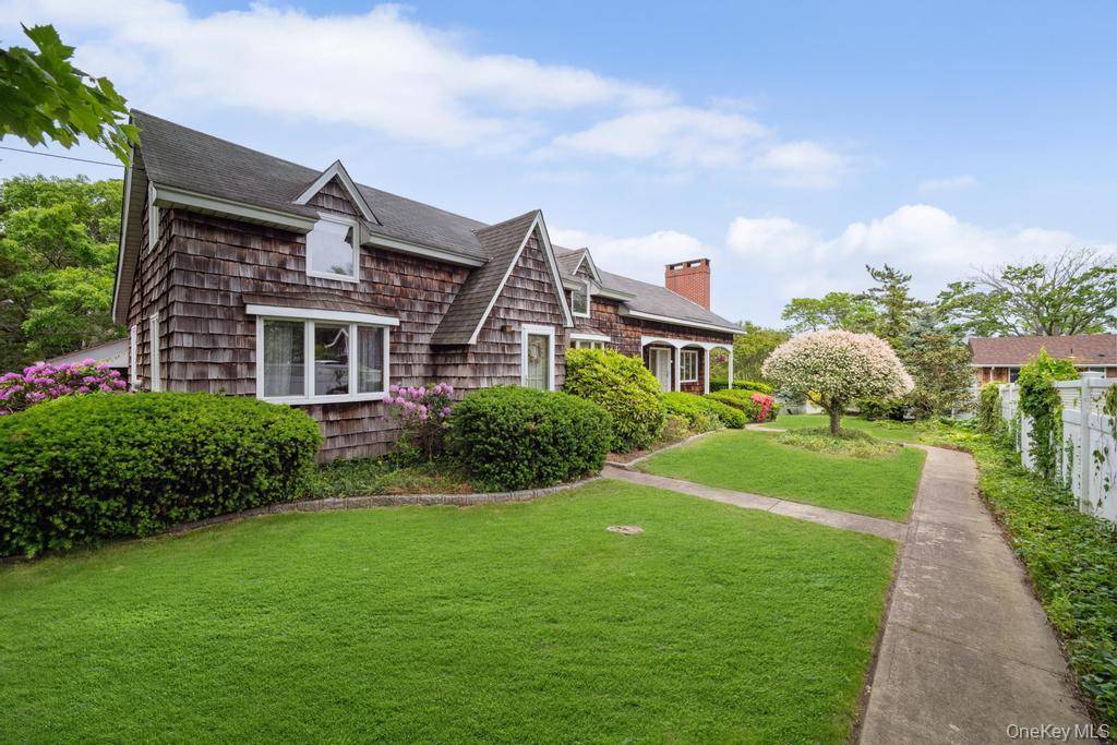 9 Lakeland AVE, Patchogue, NY 11772