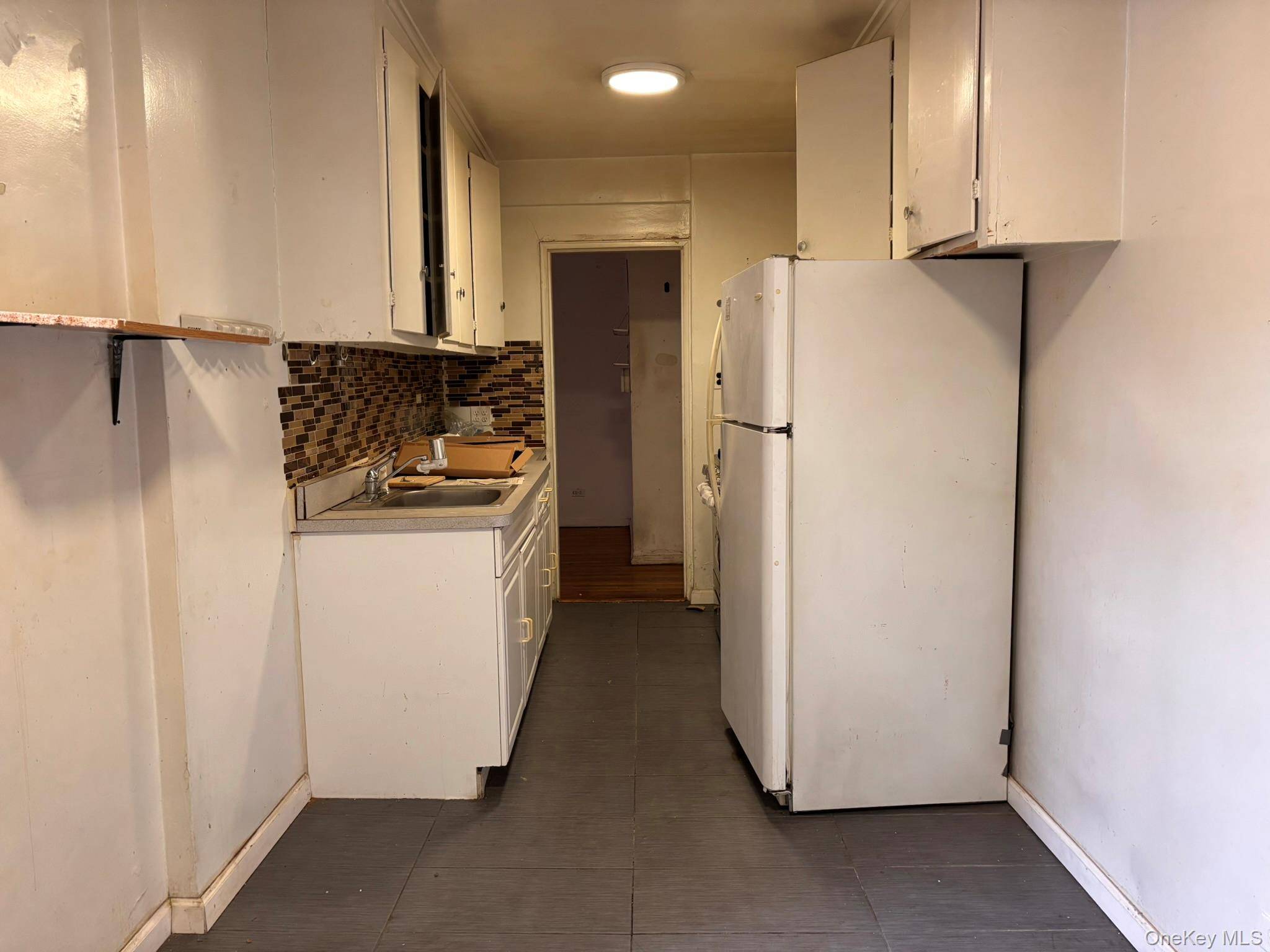 730 E 232nd ST #3G, Bronx, NY 10466
