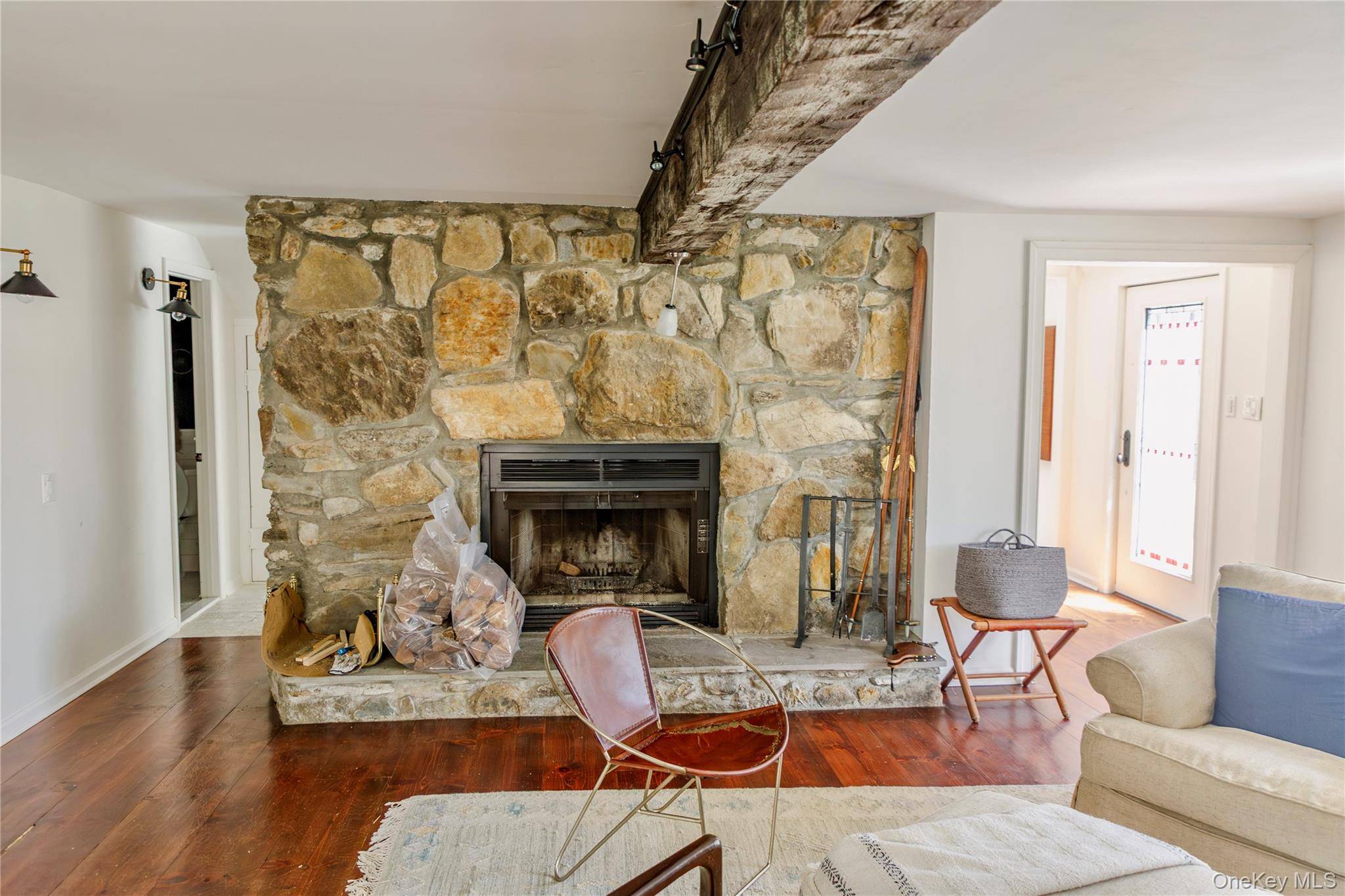 2339 State Route 82, Ancram, NY 12502
