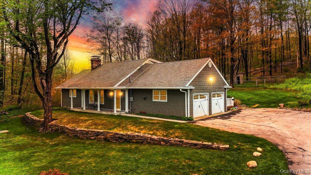 287 Hunns Lake RD, Stanfordville, NY 12581