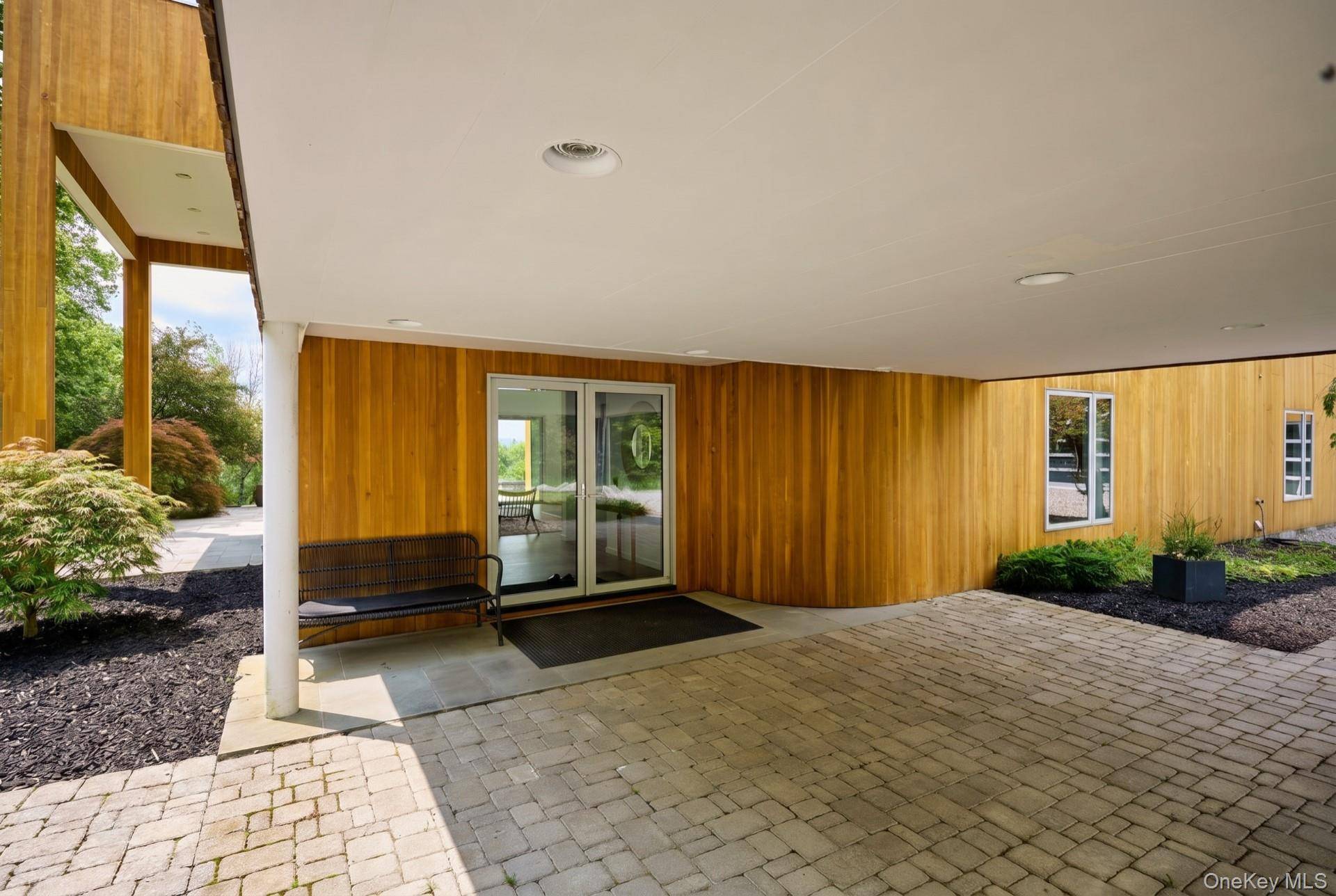 33 Ford RD, Chatham, NY 12136