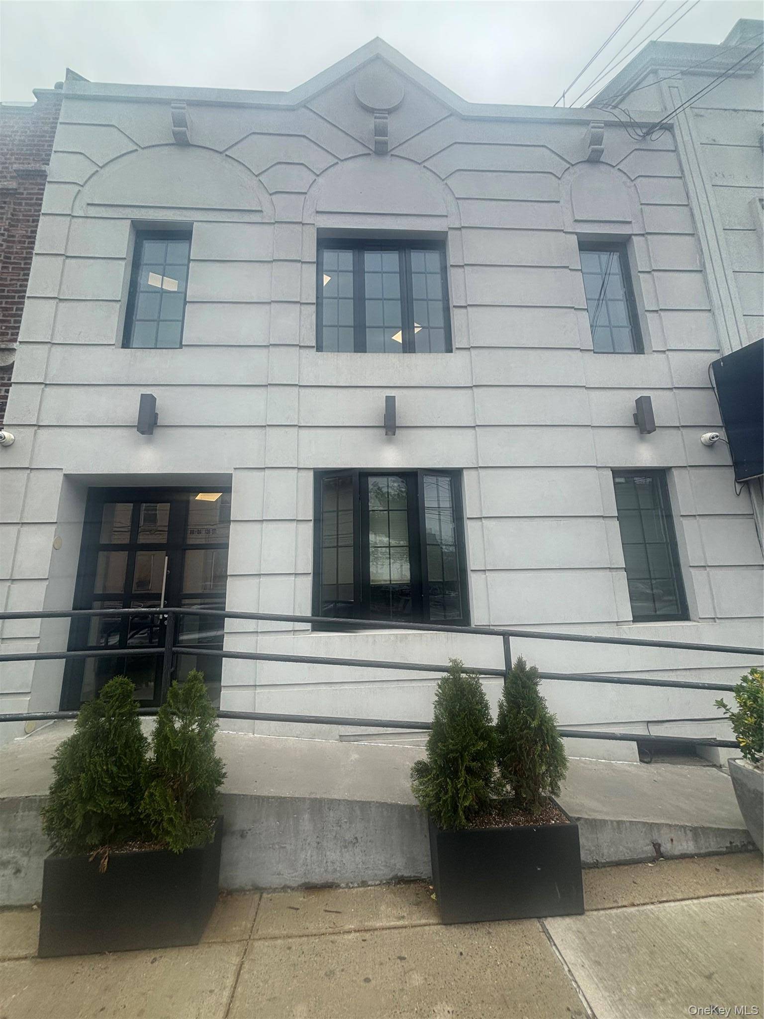 135-31 Kew Gardens RD, Kew Garden Hills, NY 11418