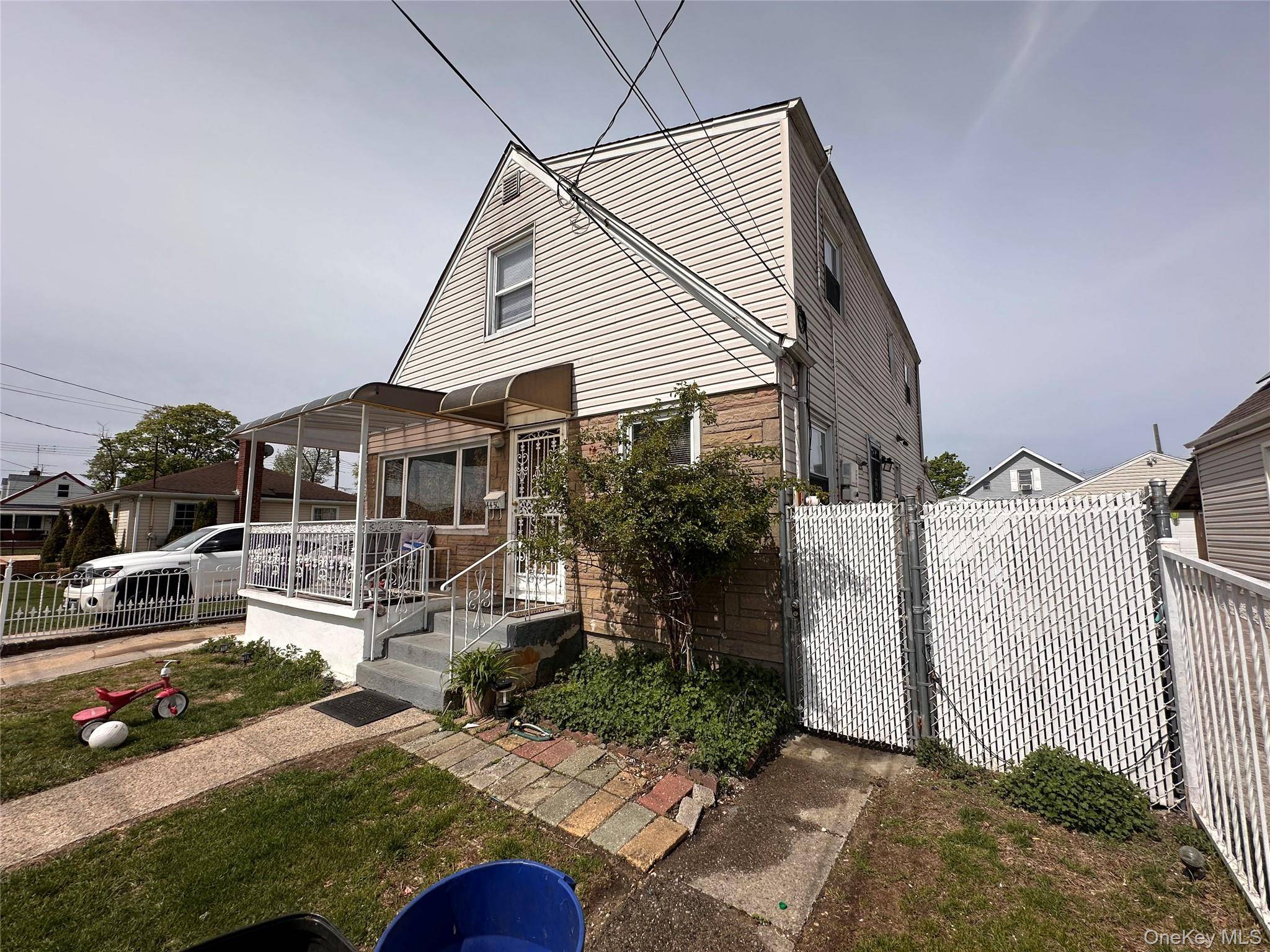 14450 230th PL, Laurelton, NY 11413