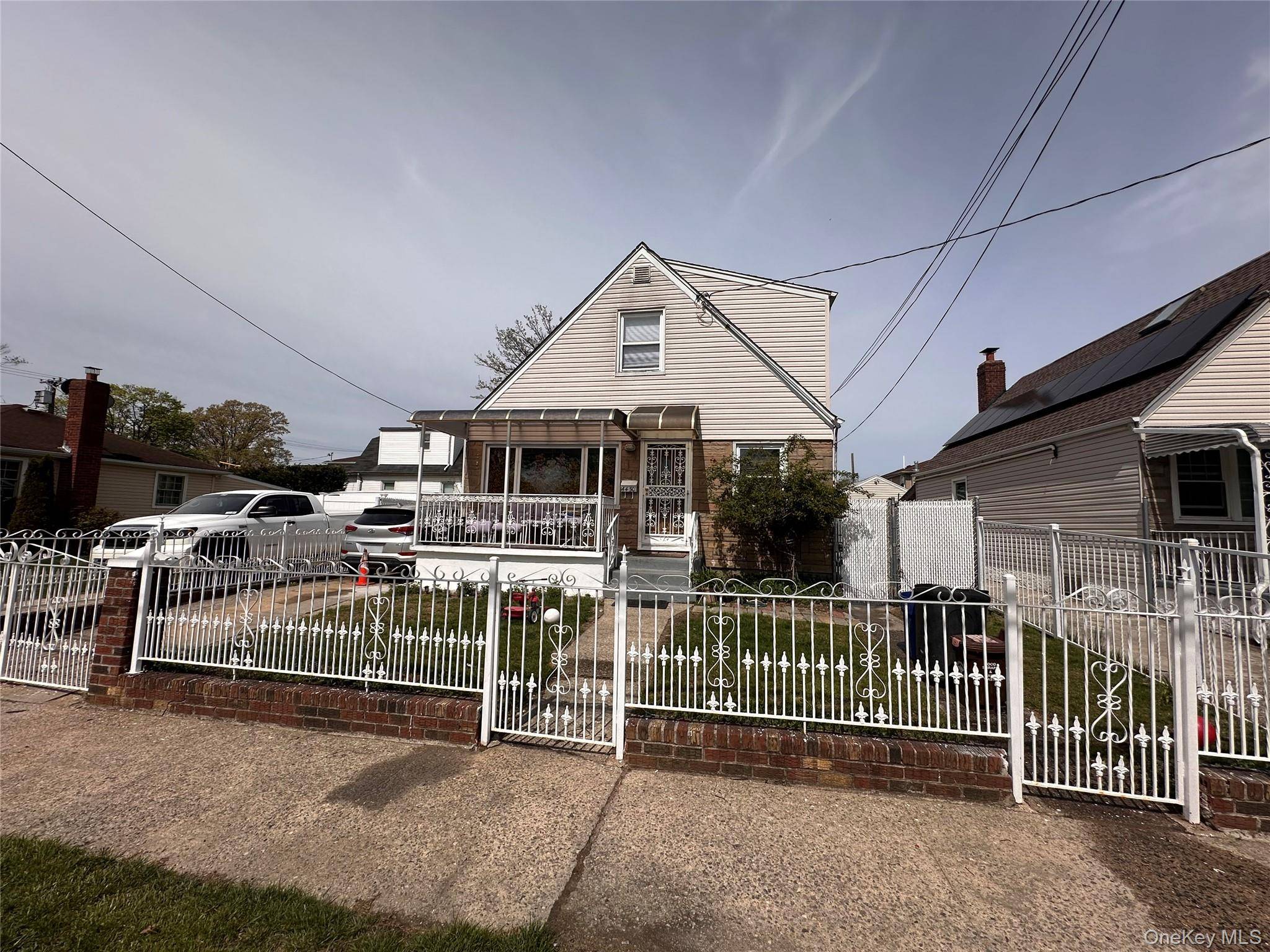 14450 230th PL, Laurelton, NY 11413