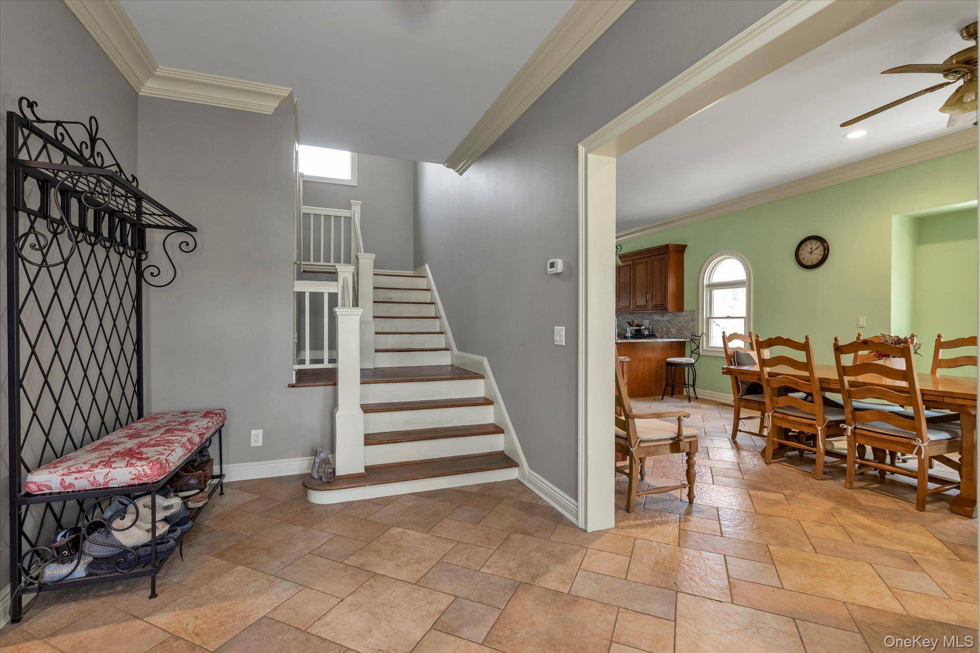 725 Scranton AVE, East Rockaway, NY 11518