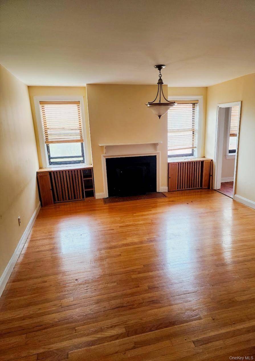 68 E Hartsdale AVE #5F, Hartsdale, NY 10530