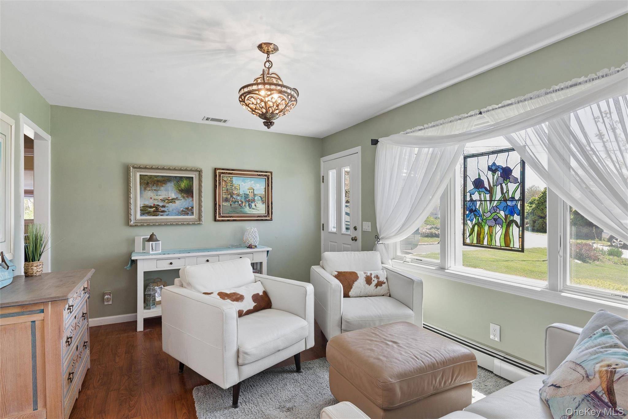 1600 Captain Kidd DR, Mattituck, NY 11952