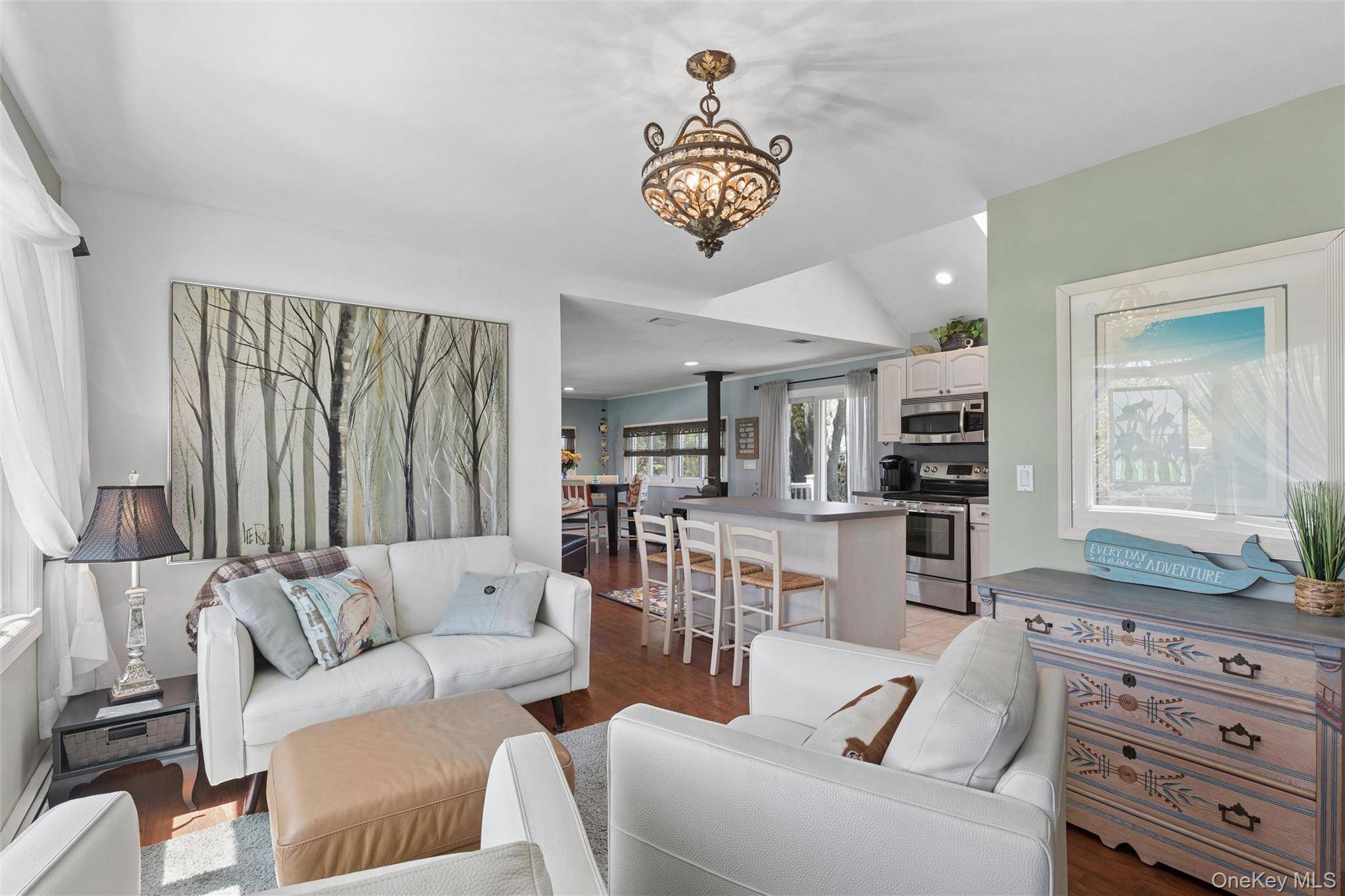 1600 Captain Kidd DR, Mattituck, NY 11952
