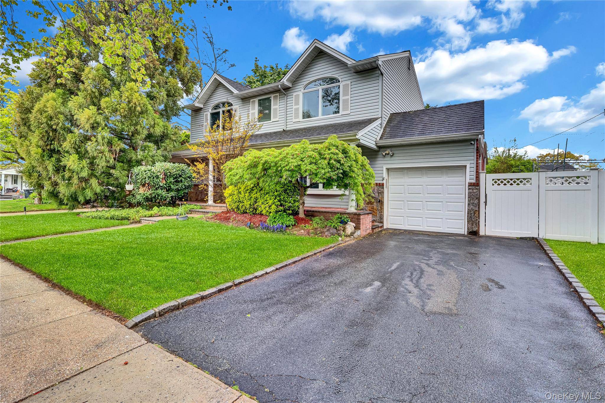 138 Norman DR, East Meadow, NY 11554