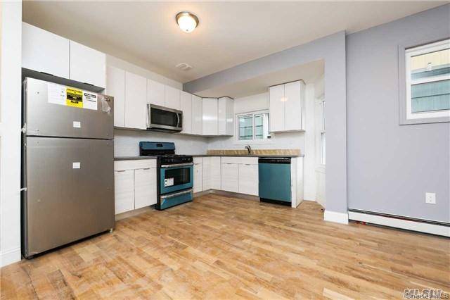 104-33 88th AVE, Richmond Hill, NY 11418