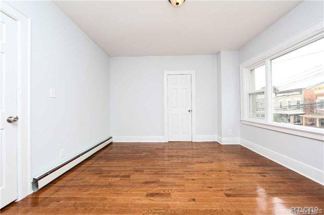 104-33 88th AVE, Richmond Hill, NY 11418