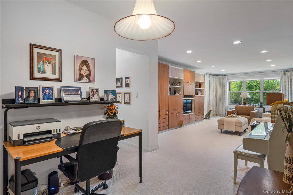 23-45 Bell BLVD #1H, Bayside, NY 11360