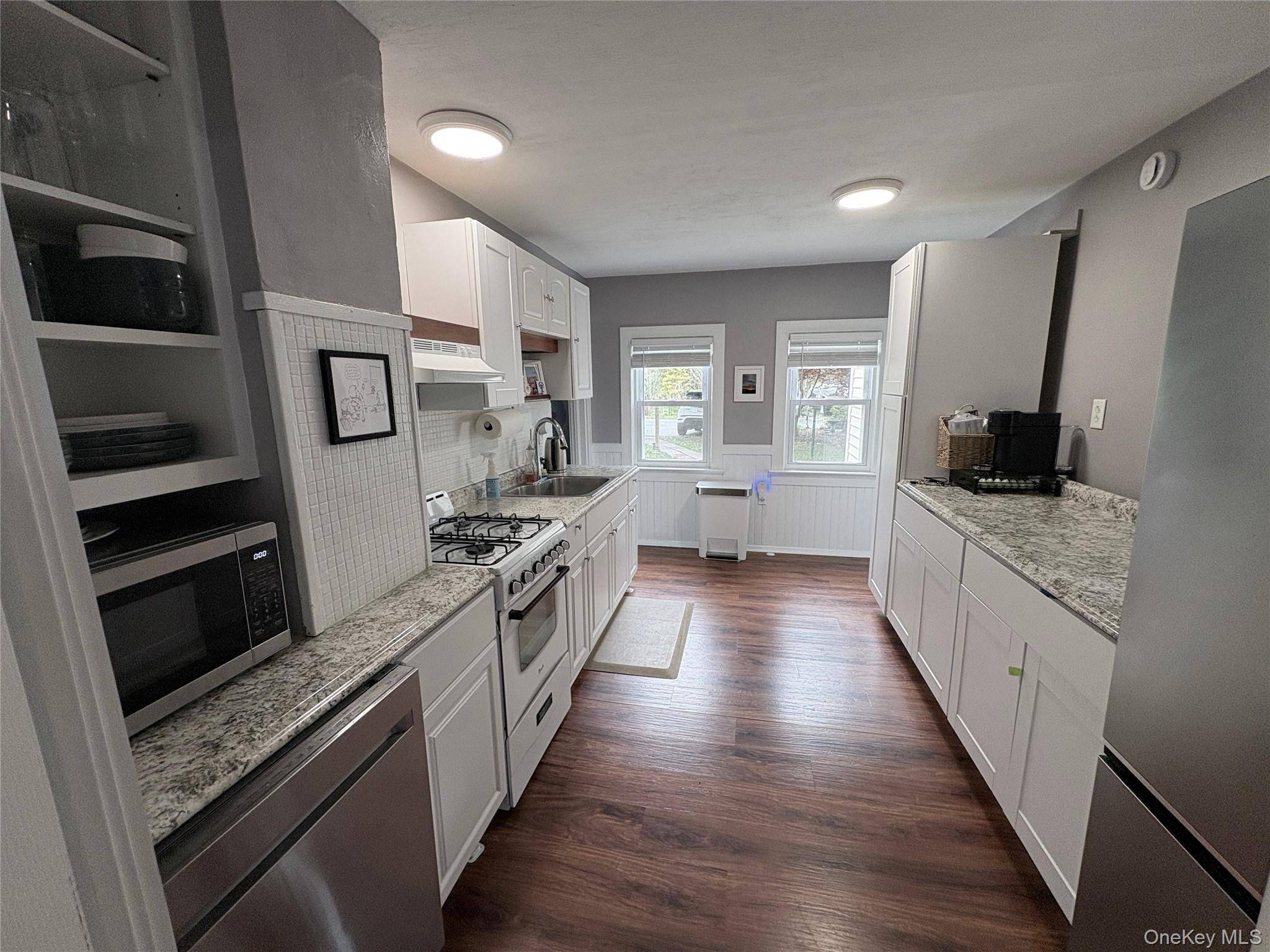 529 Montauk HWY, Westhampton Beach, NY 11978