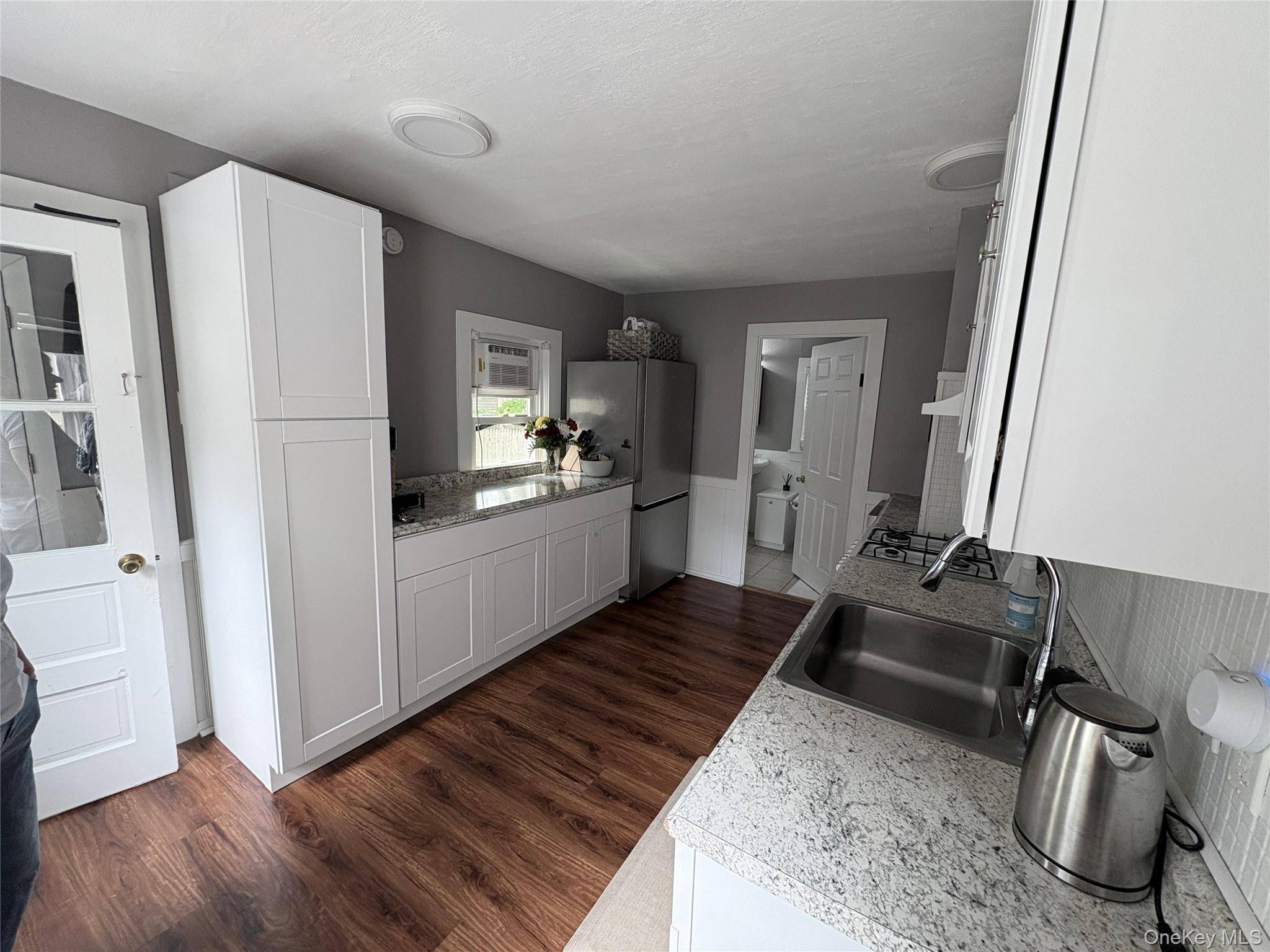 529 Montauk HWY, Westhampton Beach, NY 11978