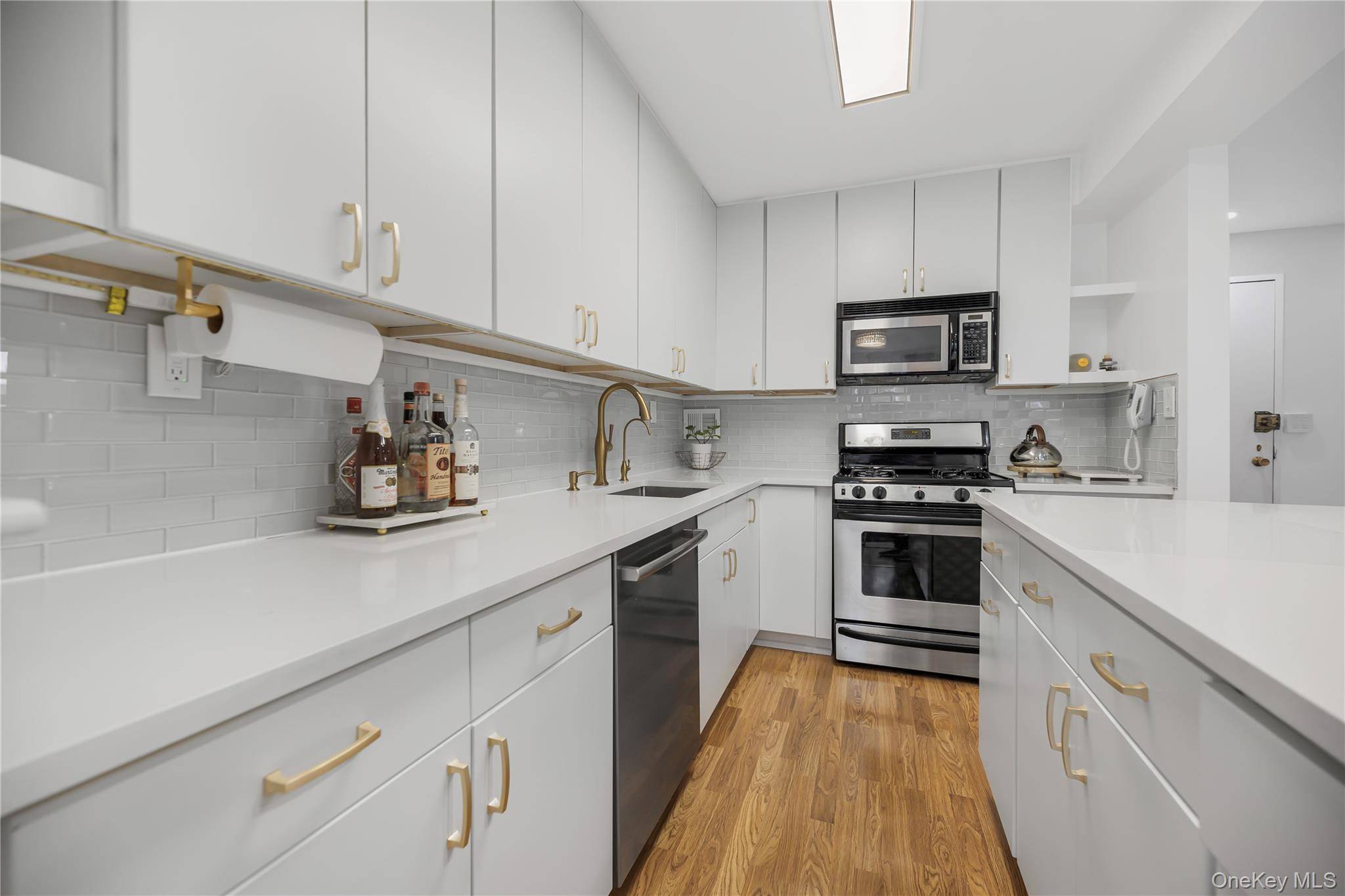 377 Westchester Ave #APT 6J, Port Chester, NY 10573