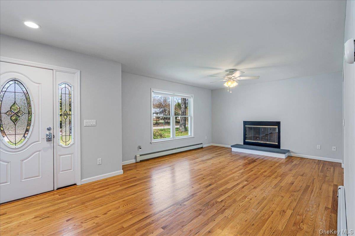 15A Sherman AVE, Hampton Bays, NY 11946