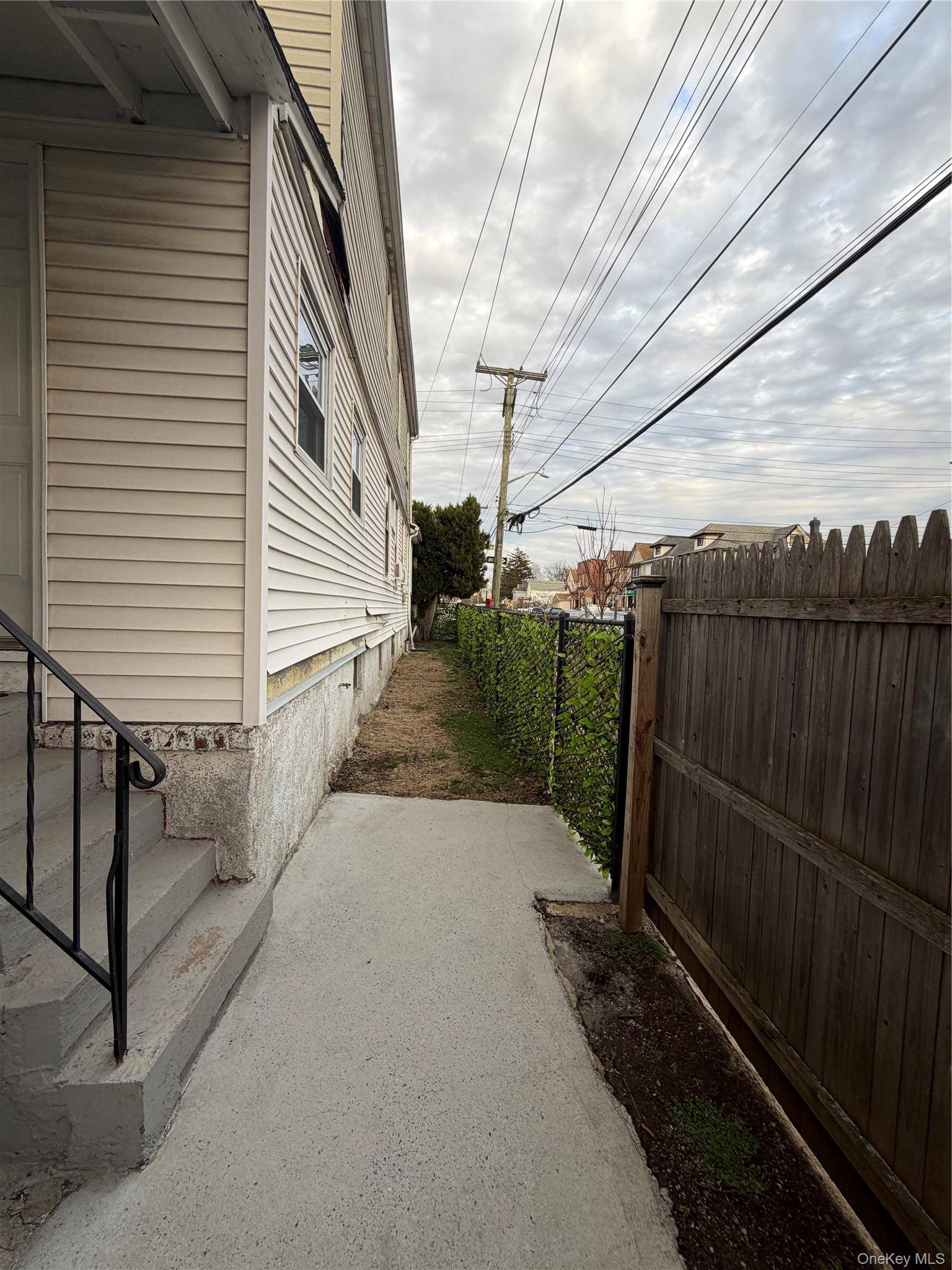 10492 129th ST, Richmond Hill S., NY 11419