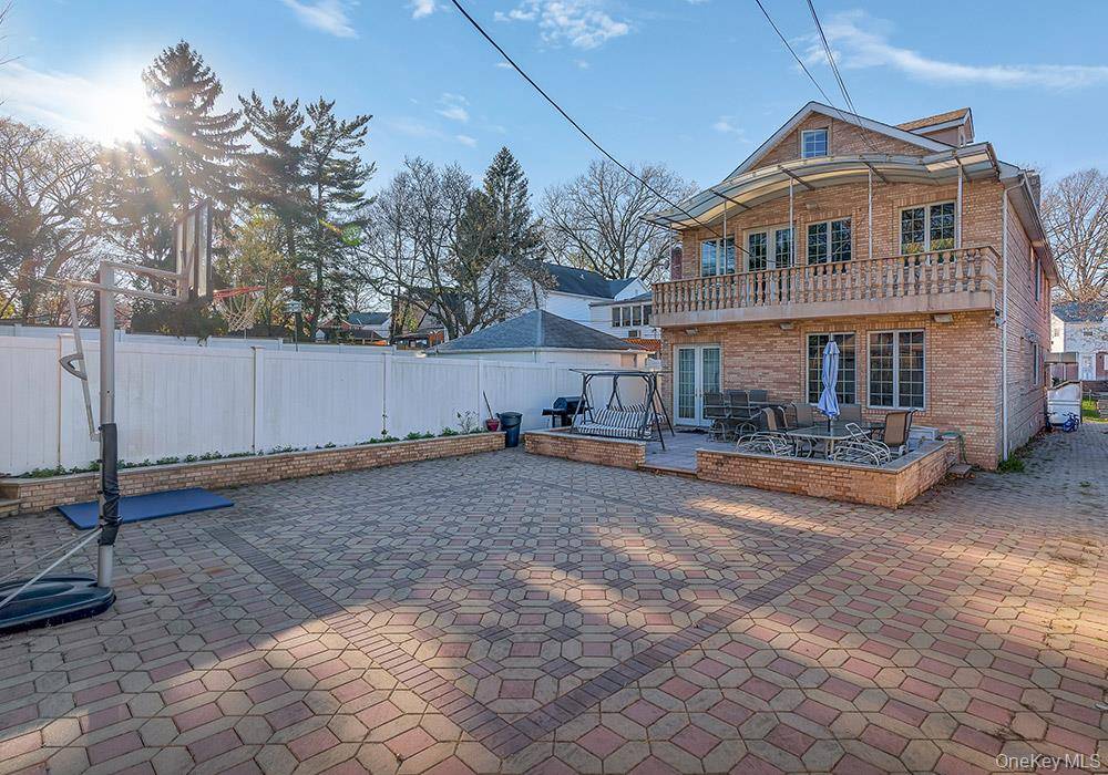 17624 Kildare RD, Jamaica Estates, NY 11432