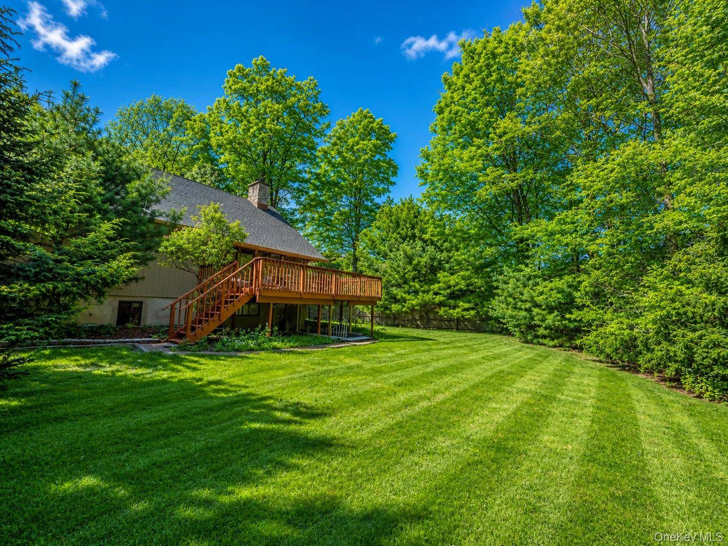 17 Sherwood RD, Cortlandt Manor, NY 10567