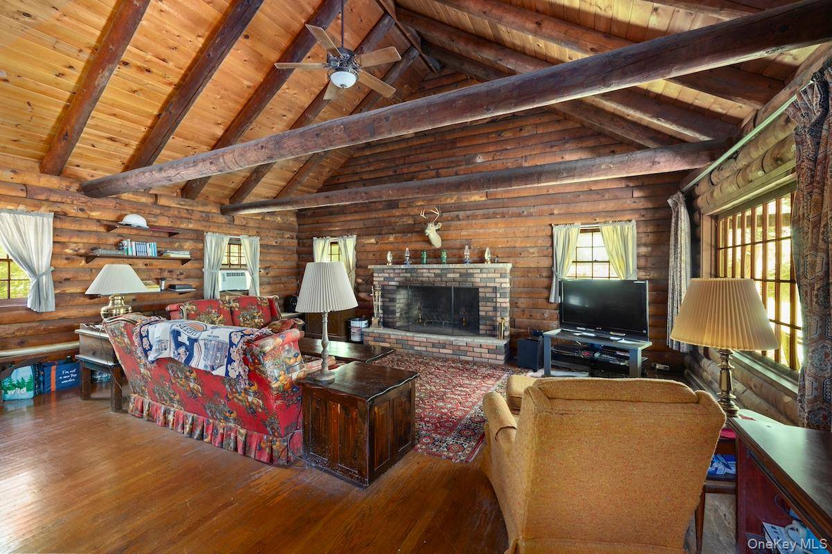 284 Hall Hill RD, Ancram, NY 12502