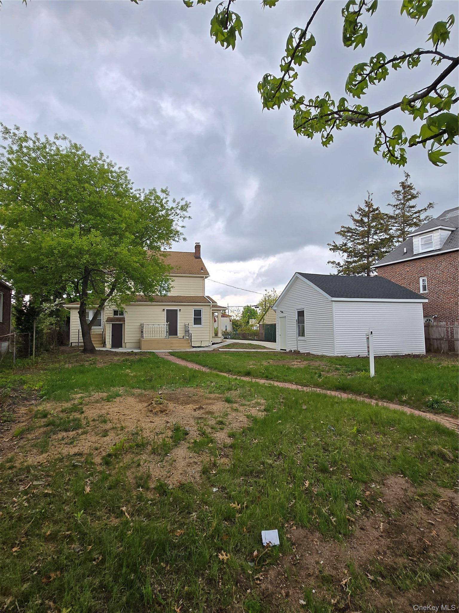 13304 226th ST, Laurelton, NY 11413