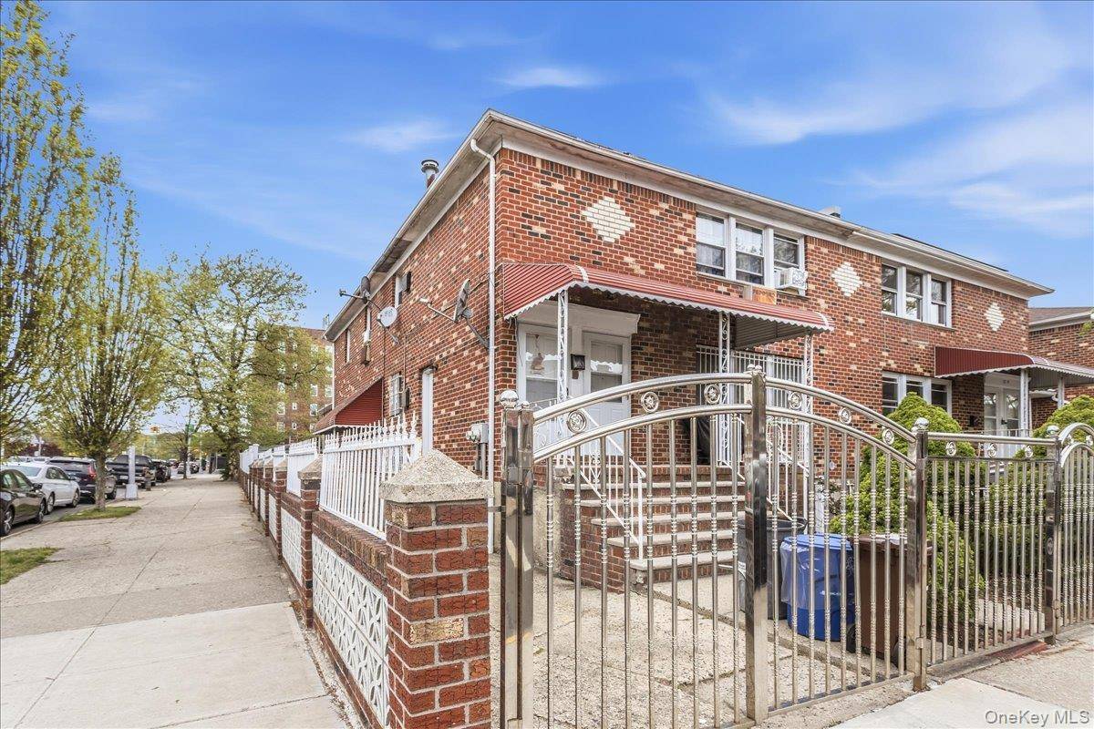 8950 Pontiac ST, Queens Village, NY 11427