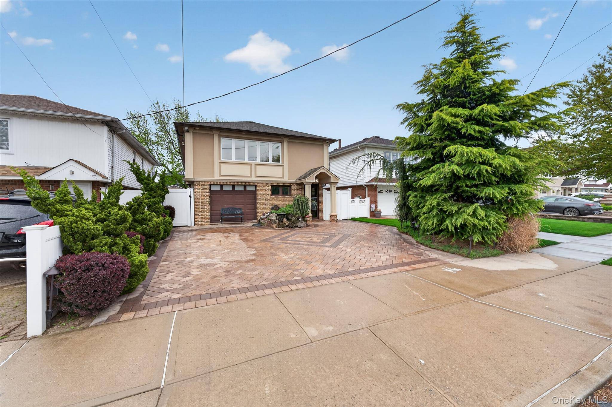 16015 90th ST, Howard Beach, NY 11414
