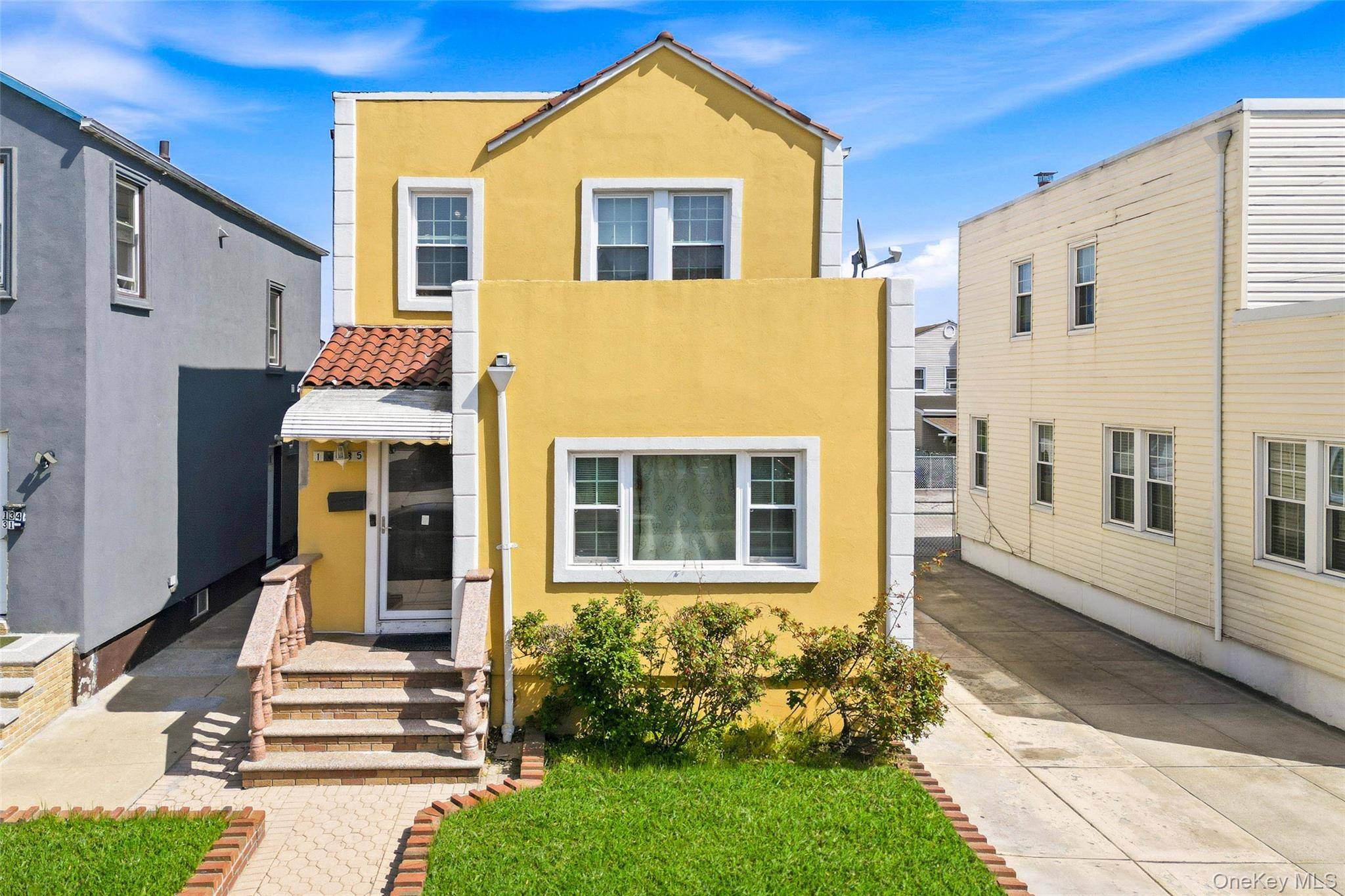 134-35 230th ST, Laurelton, NY 11413