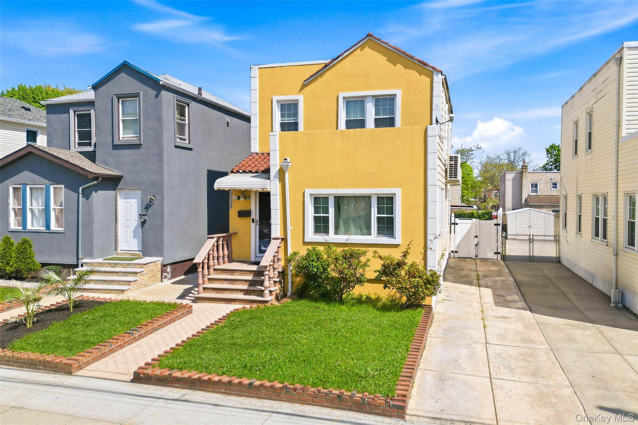 134-35 230th ST, Laurelton, NY 11413