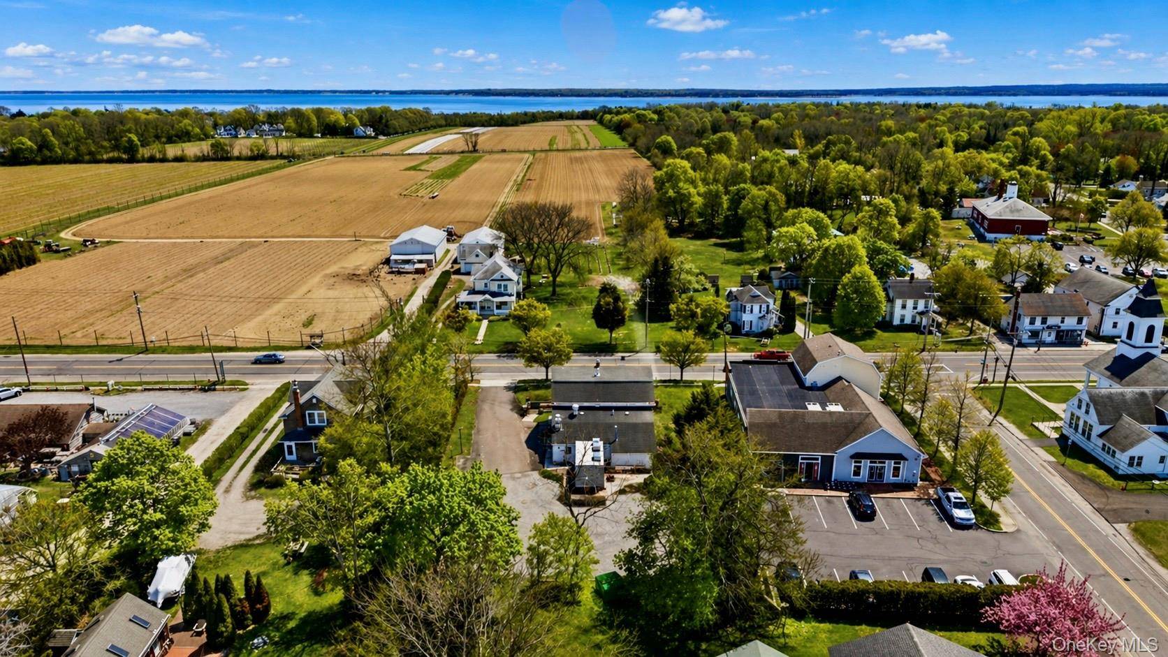 1612 Main RD, Jamesport, NY 11901