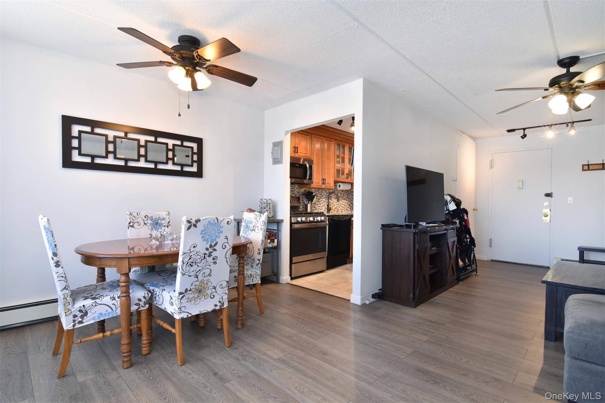 397 N Broadway #1Q, Yonkers, NY 10701