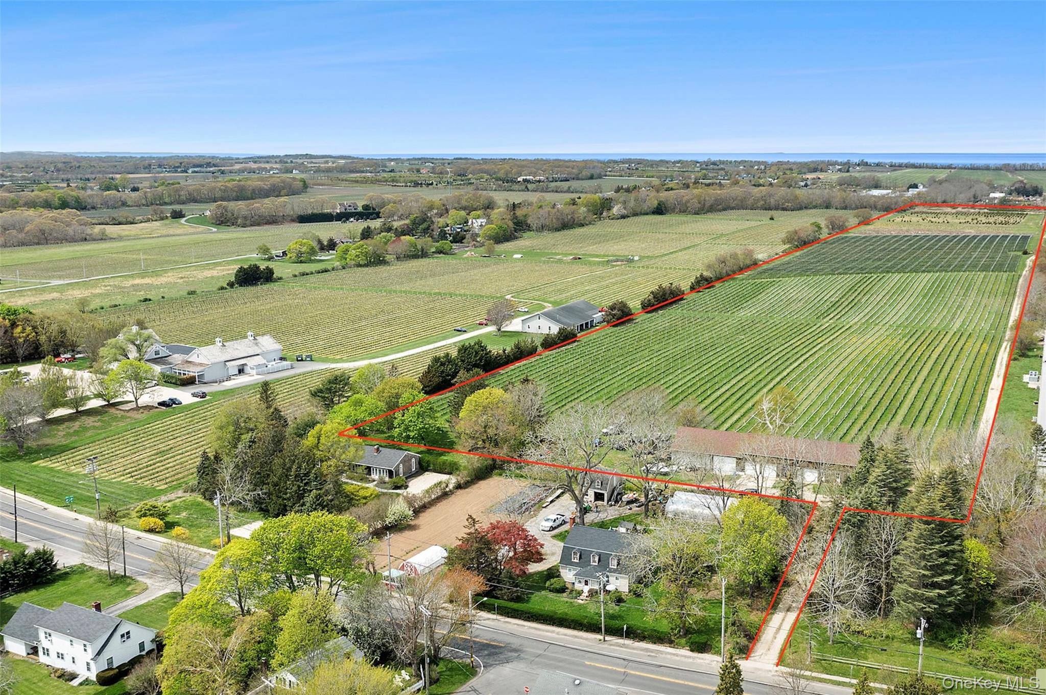 37025 Main RD, Cutchogue, NY 11935
